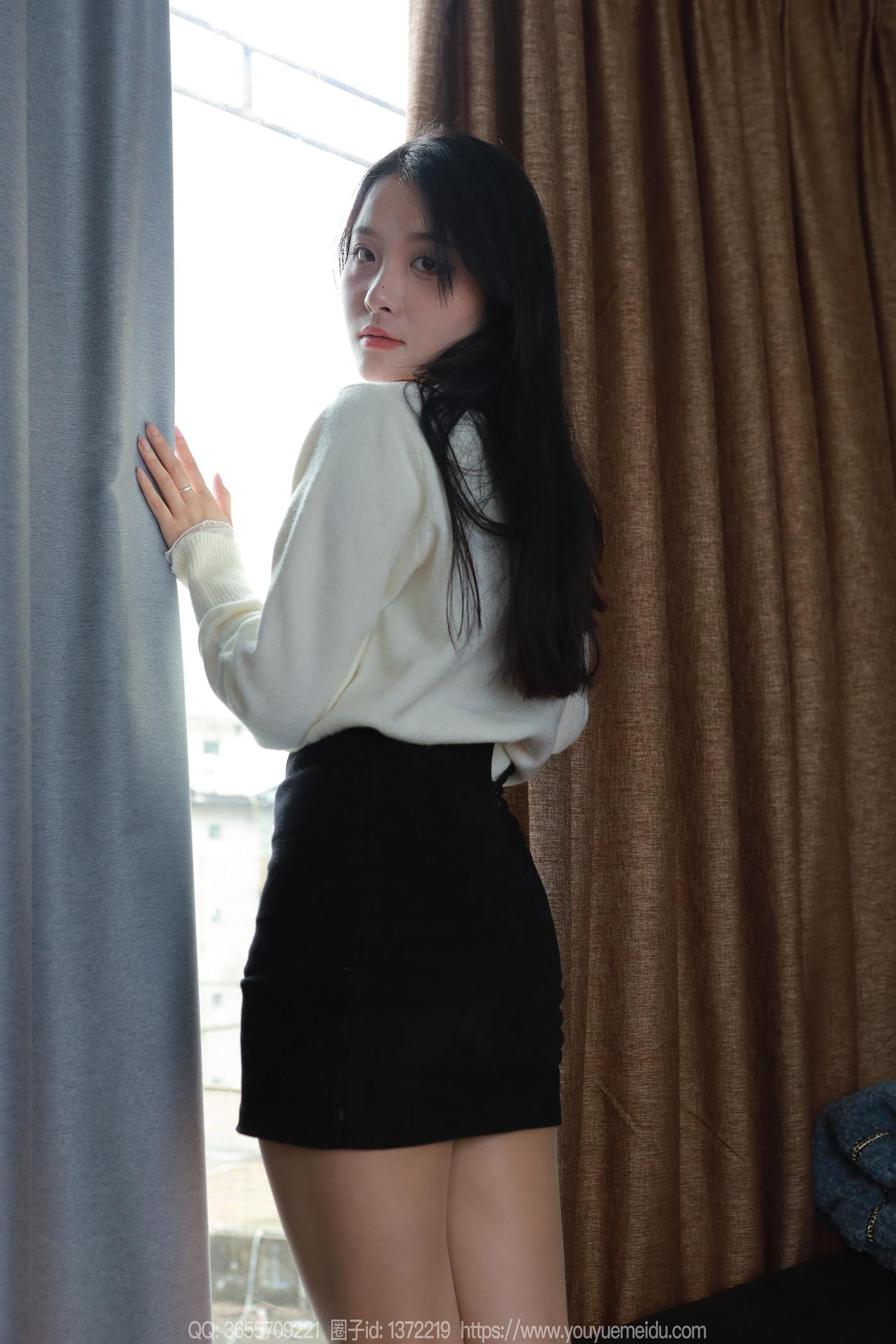 图片[52]-[IESS异思趣向] 2025.03.03 丝享家1991：婉萍《酒杯美腿》[89P] – 速更版-美库