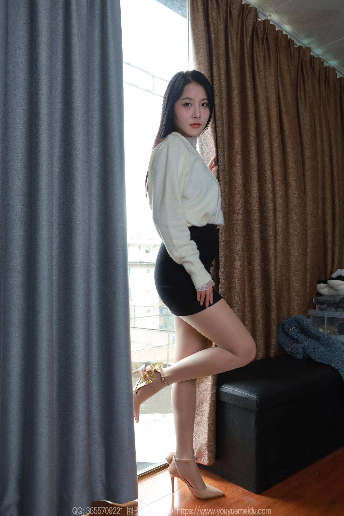 图片[62]-[IESS异思趣向] 2025.03.03 丝享家1991：婉萍《酒杯美腿》[89P] – 速更版-美库