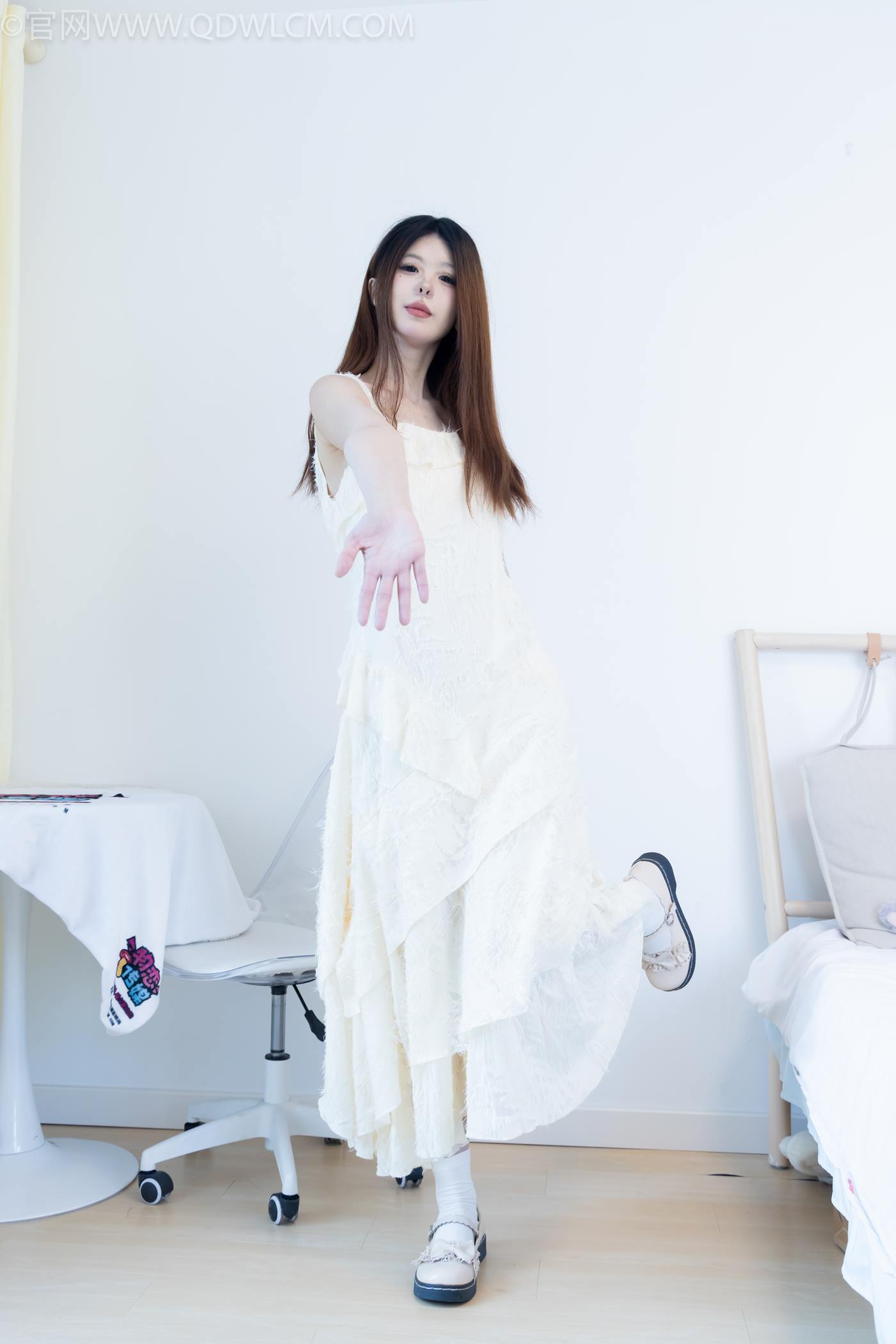 图片[10]-物恋传媒 NO.2281 曲奇-皮鞋、白棉袜、裸足[157P] – 速更版-美库