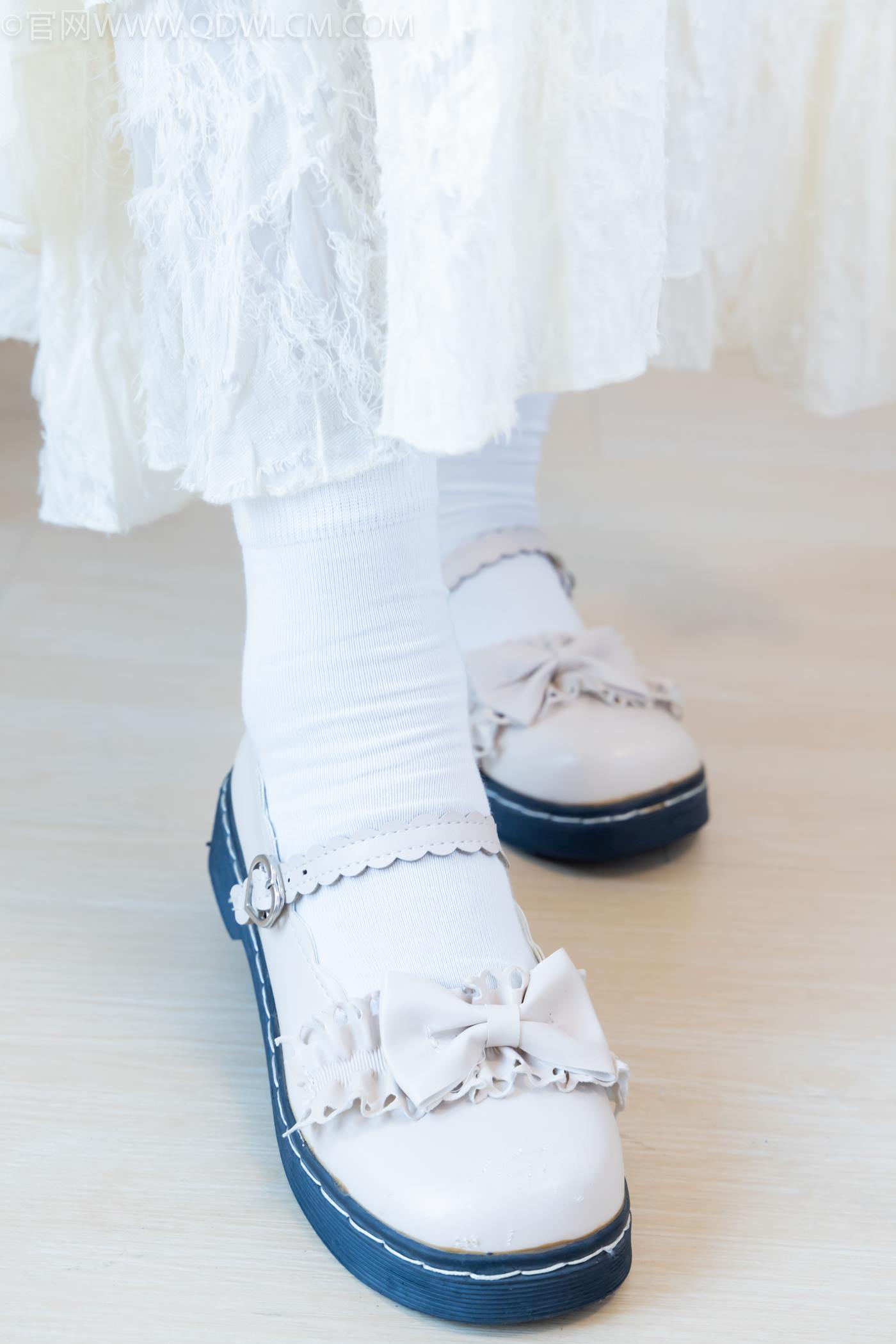 图片[11]-物恋传媒 NO.2281 曲奇-皮鞋、白棉袜、裸足[157P] – 速更版-美库