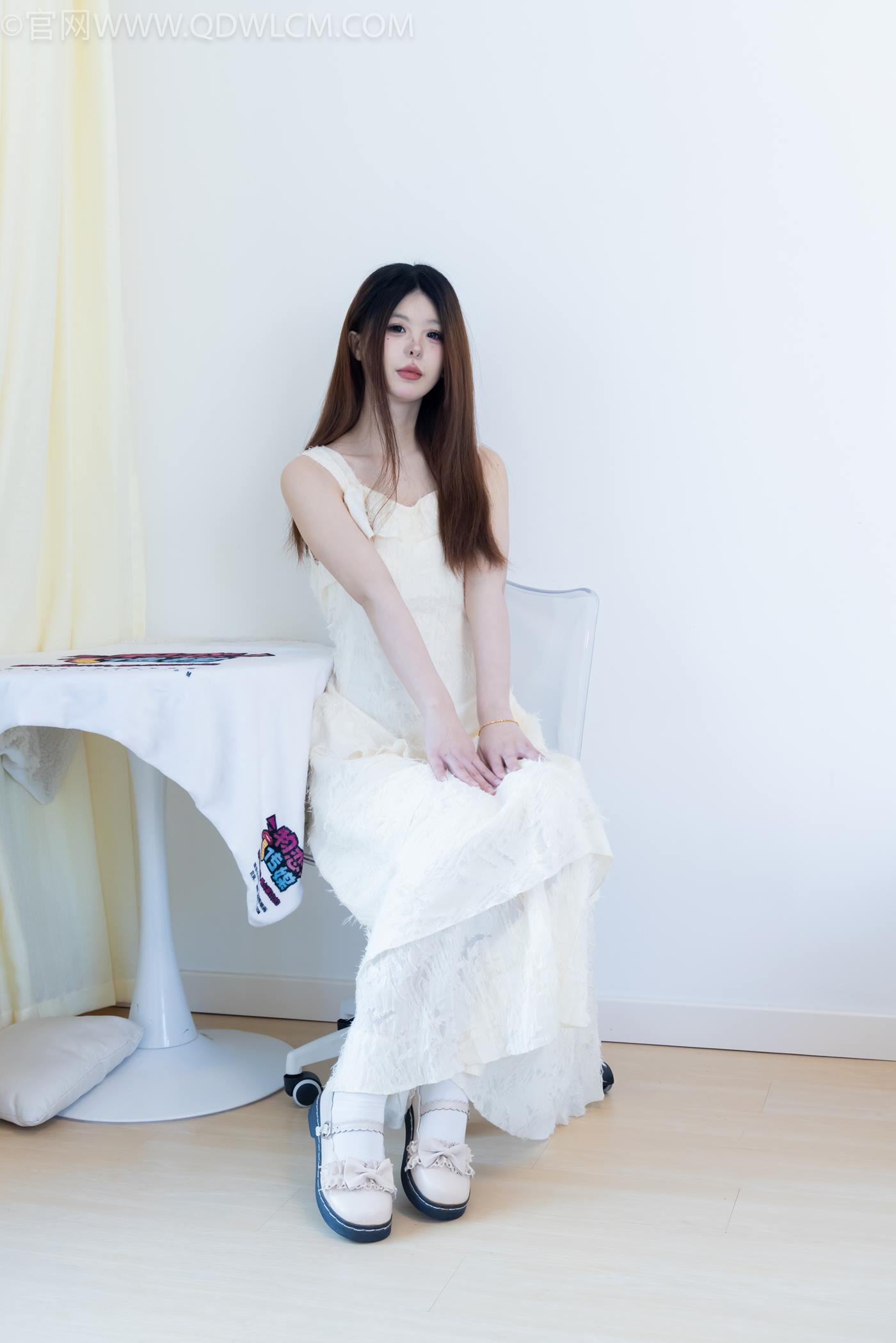 图片[22]-物恋传媒 NO.2281 曲奇-皮鞋、白棉袜、裸足[157P] – 速更版-美库