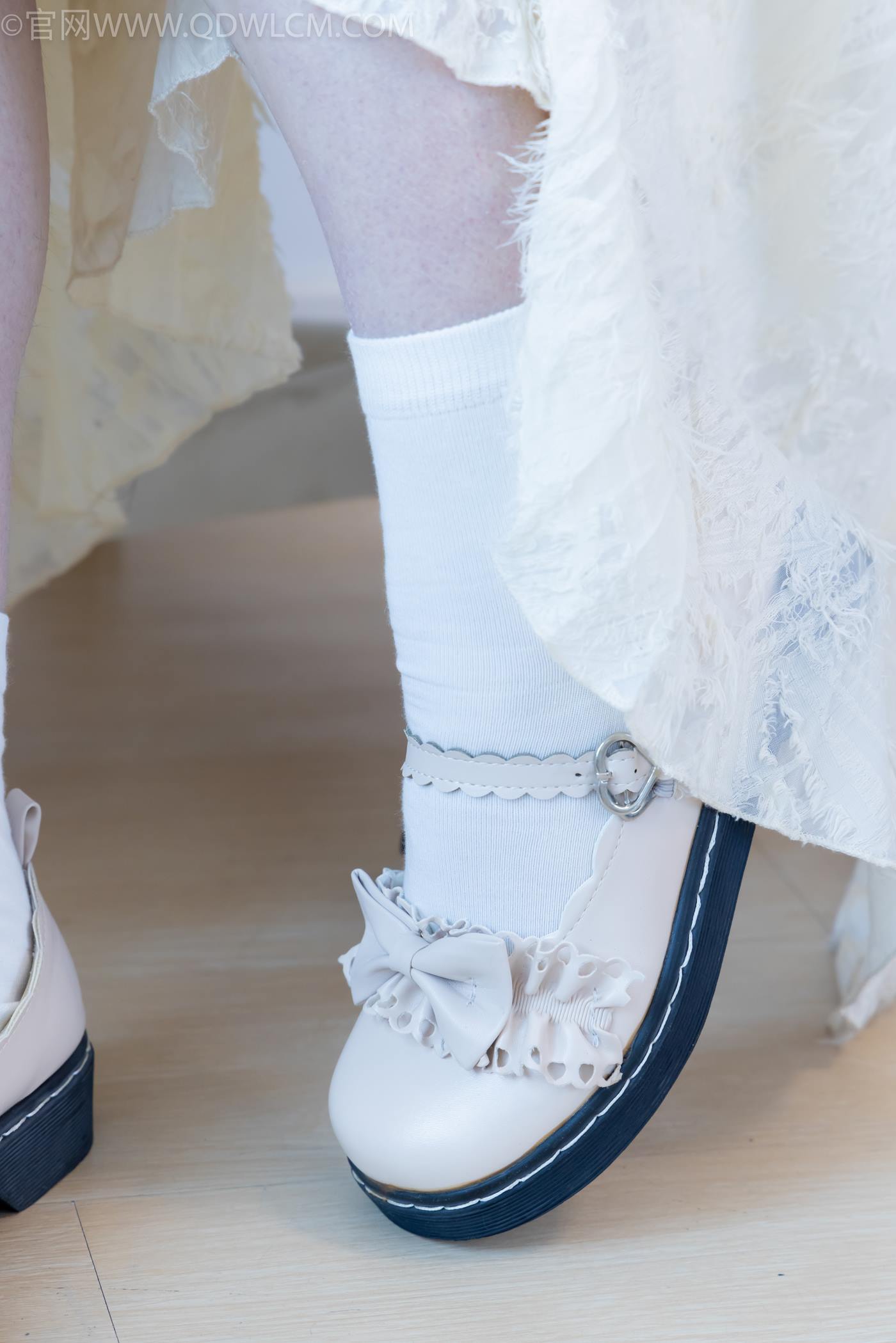 图片[35]-物恋传媒 NO.2281 曲奇-皮鞋、白棉袜、裸足[157P] – 速更版-美库