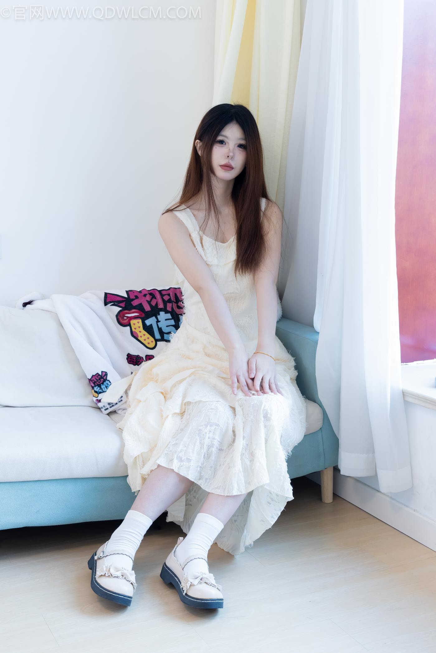 图片[41]-物恋传媒 NO.2281 曲奇-皮鞋、白棉袜、裸足[157P] – 速更版-美库