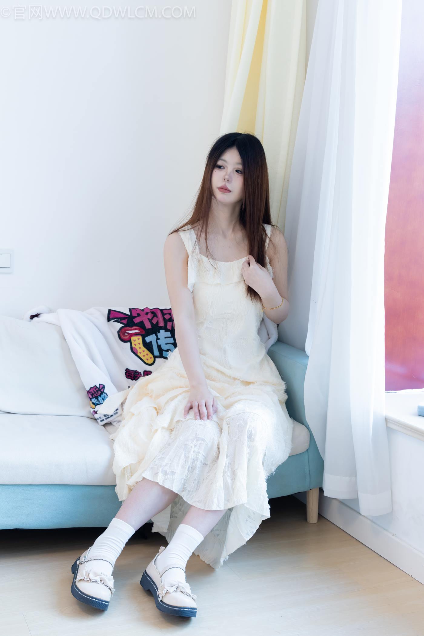 图片[43]-物恋传媒 NO.2281 曲奇-皮鞋、白棉袜、裸足[157P] – 速更版-美库