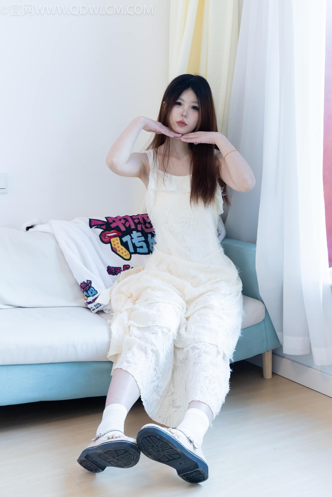 图片[50]-物恋传媒 NO.2281 曲奇-皮鞋、白棉袜、裸足[157P] – 速更版-美库