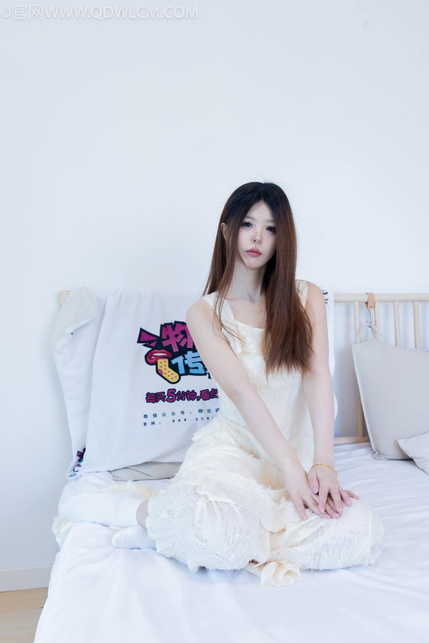 图片[78]-物恋传媒 NO.2281 曲奇-皮鞋、白棉袜、裸足[157P] – 速更版-美库