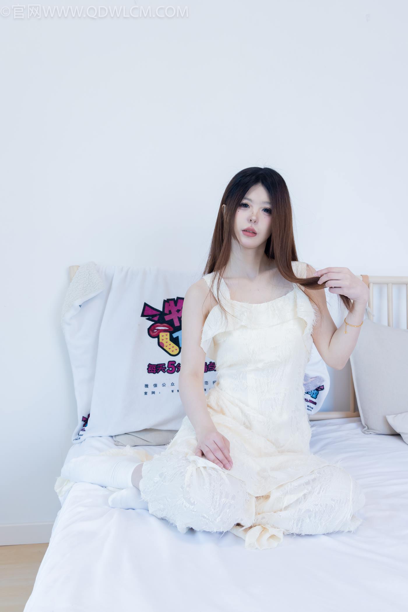 图片[80]-物恋传媒 NO.2281 曲奇-皮鞋、白棉袜、裸足[157P] – 速更版-美库