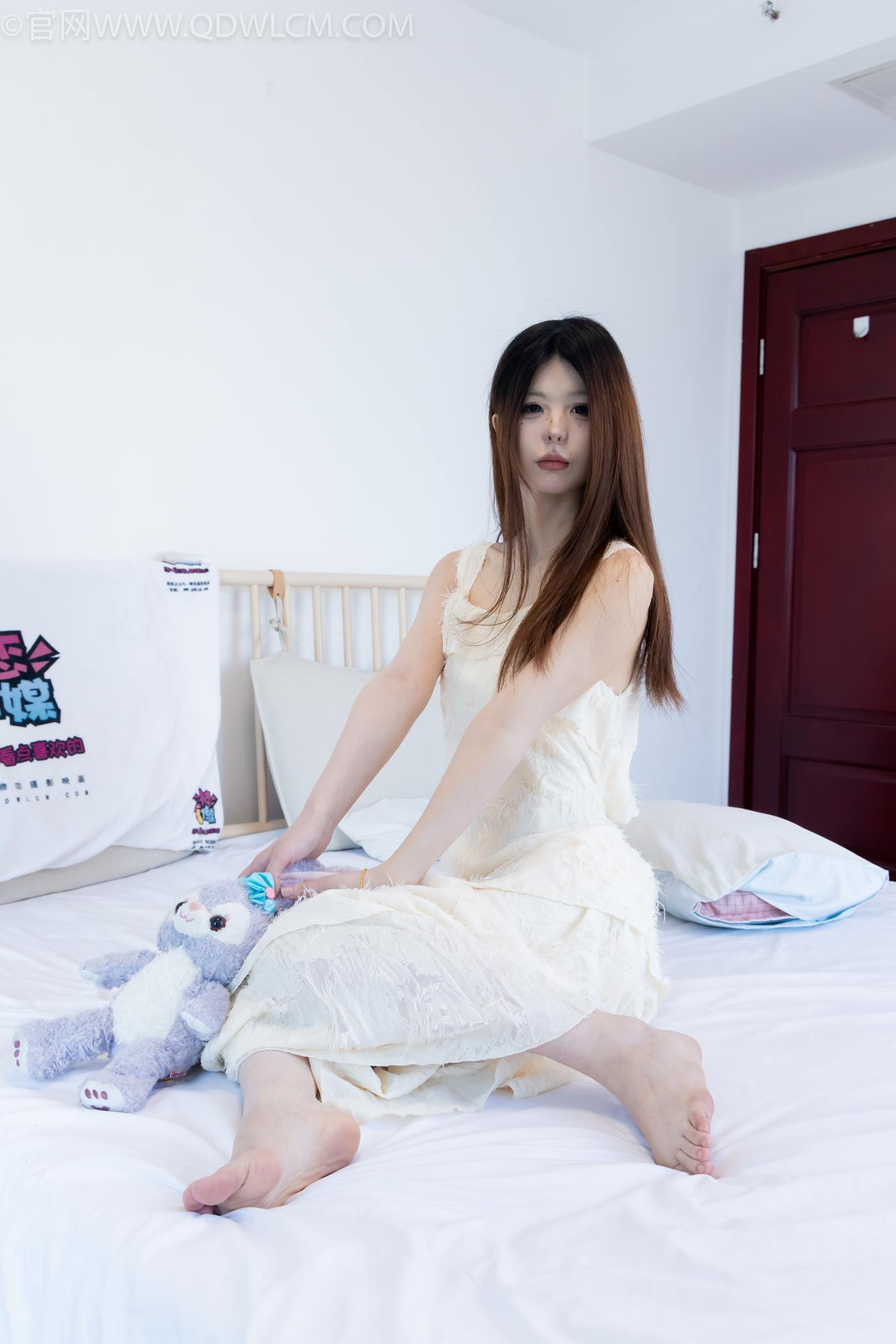 图片[134]-物恋传媒 NO.2281 曲奇-皮鞋、白棉袜、裸足[157P] – 速更版-美库