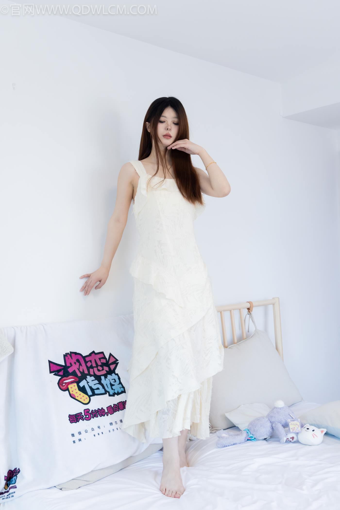 图片[145]-物恋传媒 NO.2281 曲奇-皮鞋、白棉袜、裸足[157P] – 速更版-美库