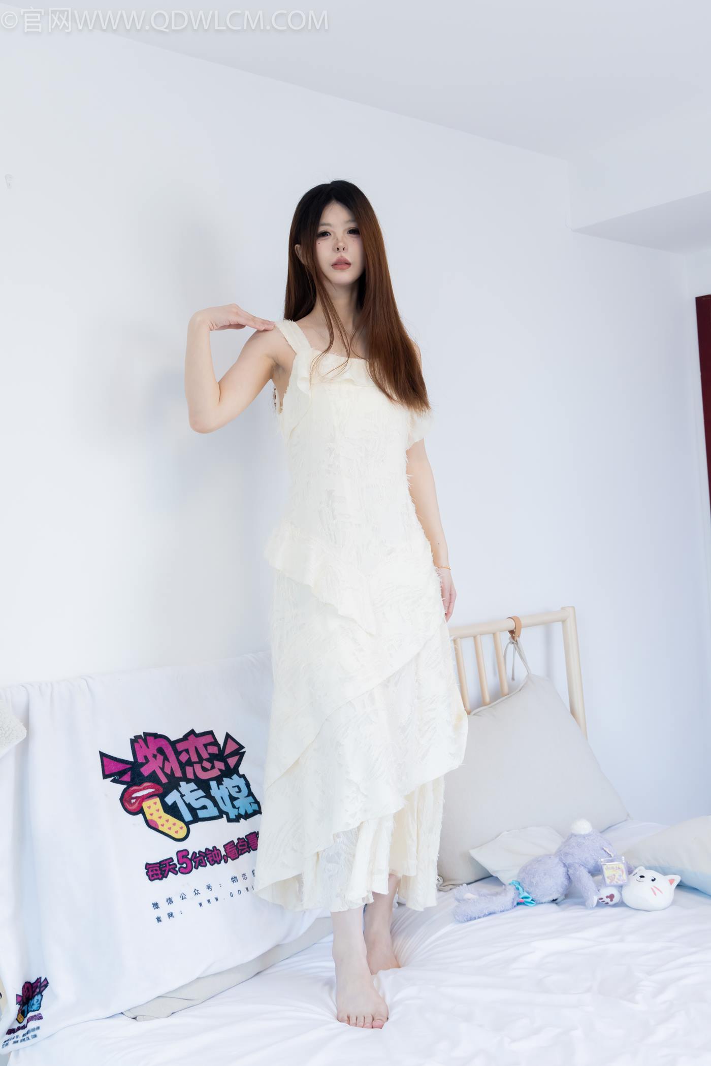 图片[146]-物恋传媒 NO.2281 曲奇-皮鞋、白棉袜、裸足[157P] – 速更版-美库