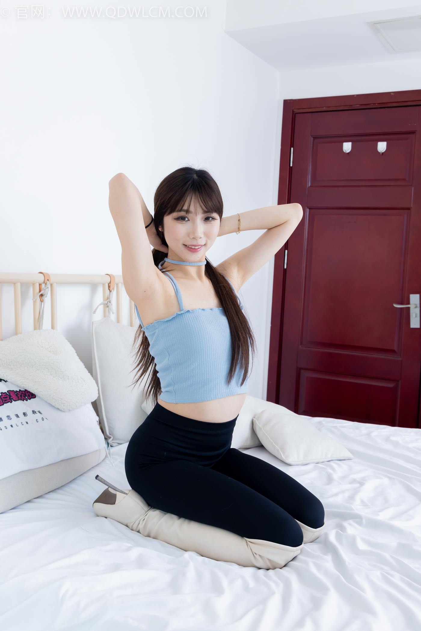 图片[123]-物恋传媒 NO.2283 泡泡-高跟长靴、卡通白棉袜、裸足[148P] – 速更版-美库