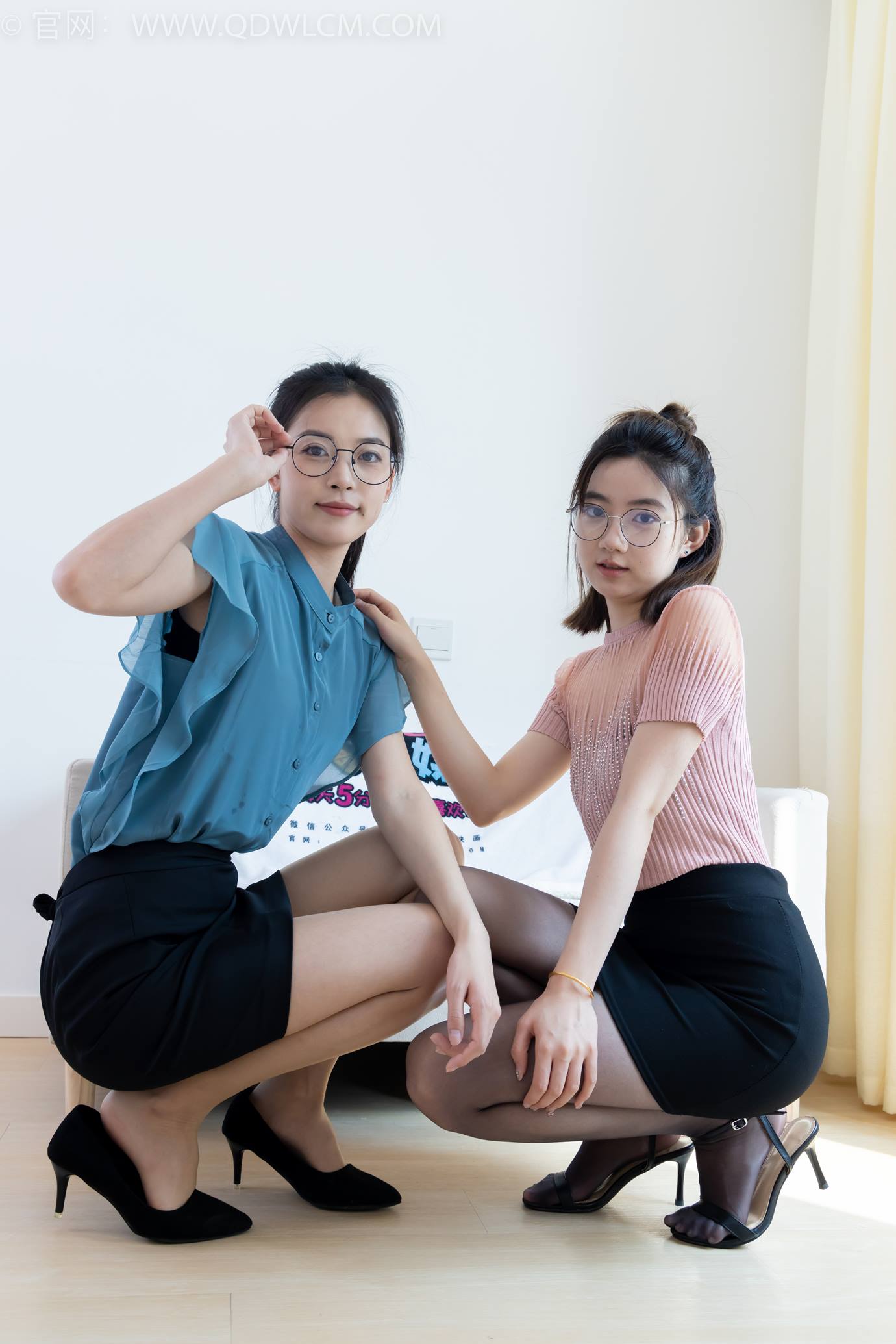 图片[20]-物恋传媒 NO.2285 茯苓&欢欢-高跟鞋、高跟凉鞋、油亮薄肉丝[168P] – 速更版-美库