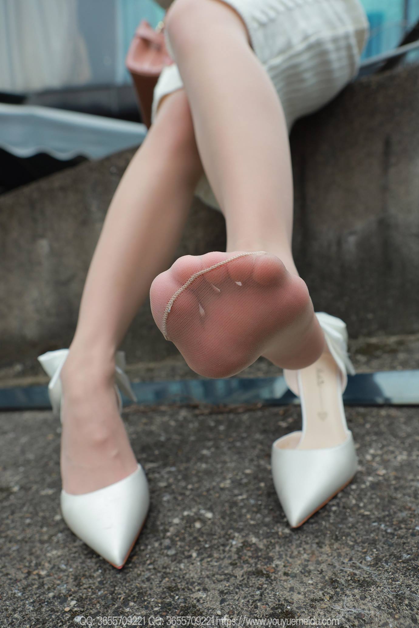 图片[16]-[IESS异思趣向] 2025.03.10 丝享家1997：兔兔《高开衩包臀裙》[88P] – 速更版-美库