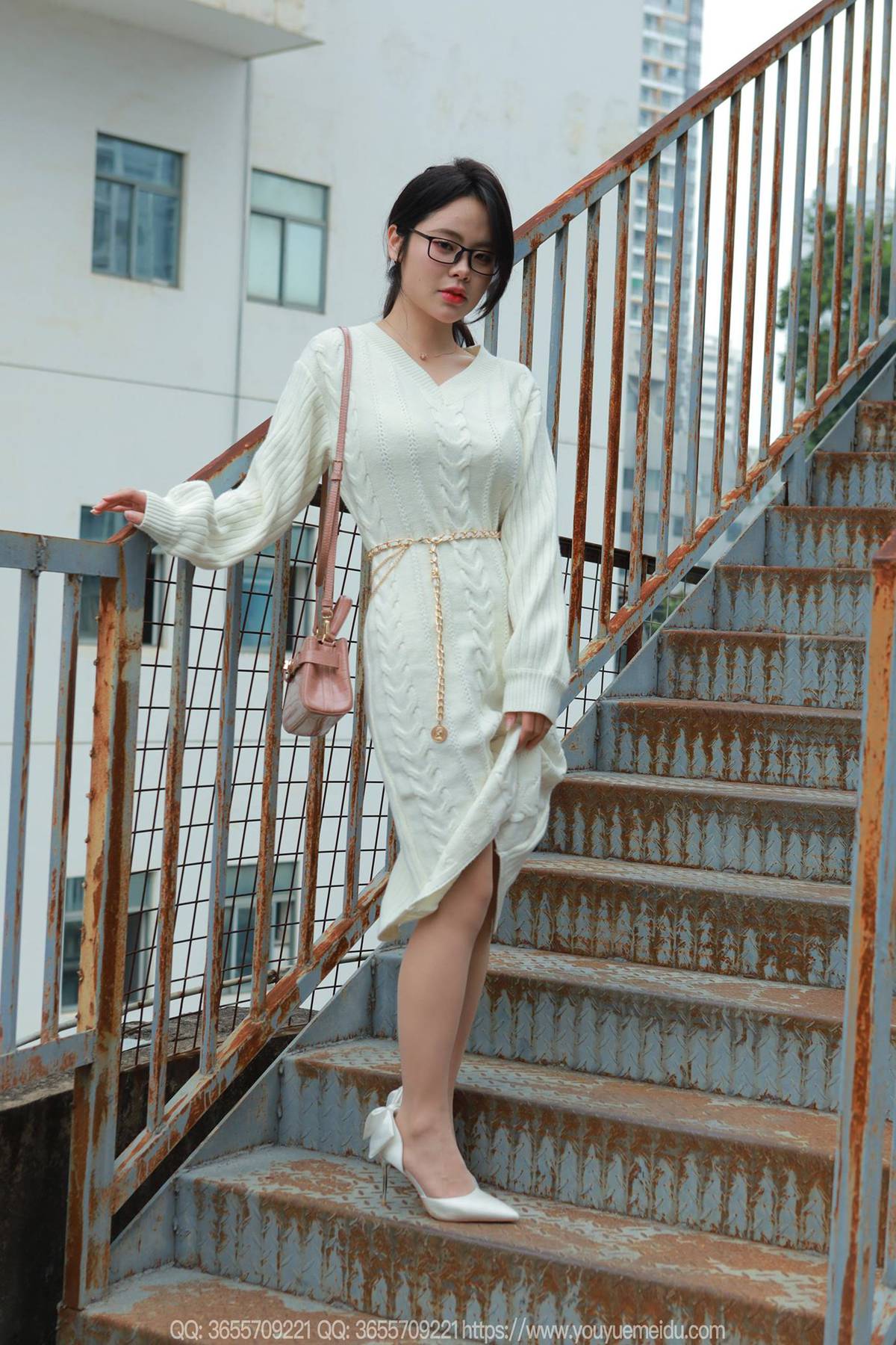 图片[22]-[IESS异思趣向] 2025.03.10 丝享家1997：兔兔《高开衩包臀裙》[88P] – 速更版-美库