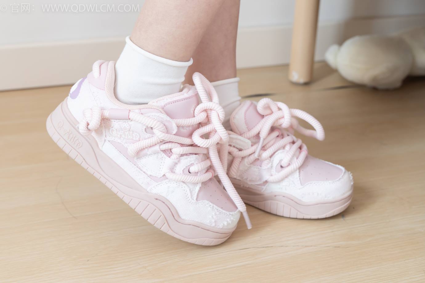 图片[12]-物恋传媒 NO.2286 闪闪-板鞋、两双自然穿脏白棉袜[120P] – 速更版-美库