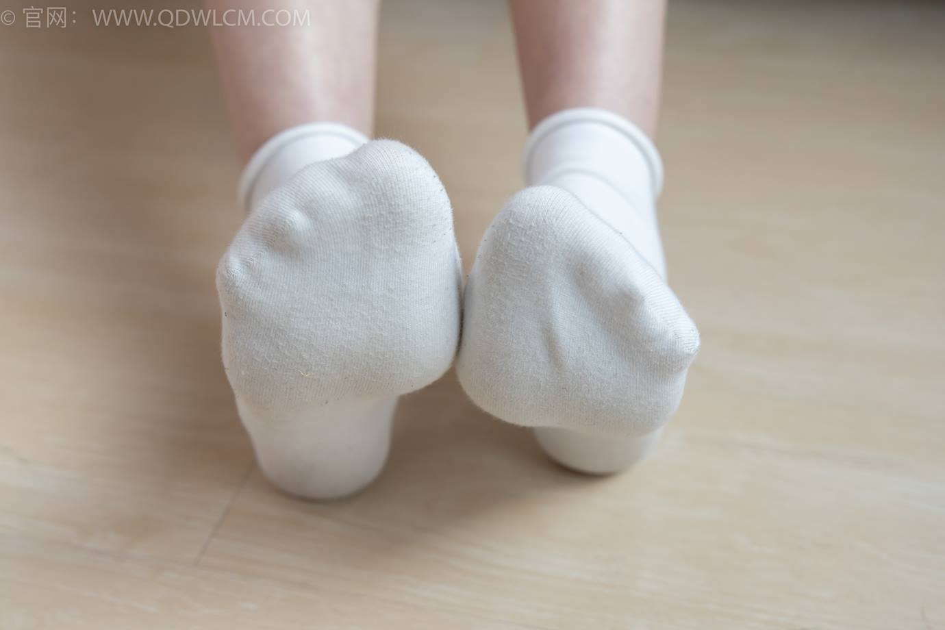 图片[37]-物恋传媒 NO.2286 闪闪-板鞋、两双自然穿脏白棉袜[120P] – 速更版-美库