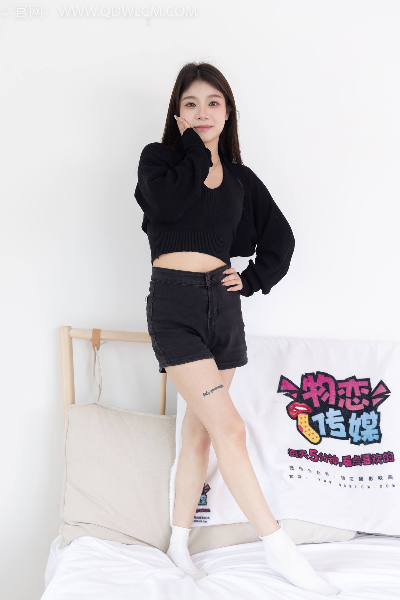 图片[64]-物恋传媒 NO.2286 闪闪-板鞋、两双自然穿脏白棉袜[120P] – 速更版-美库