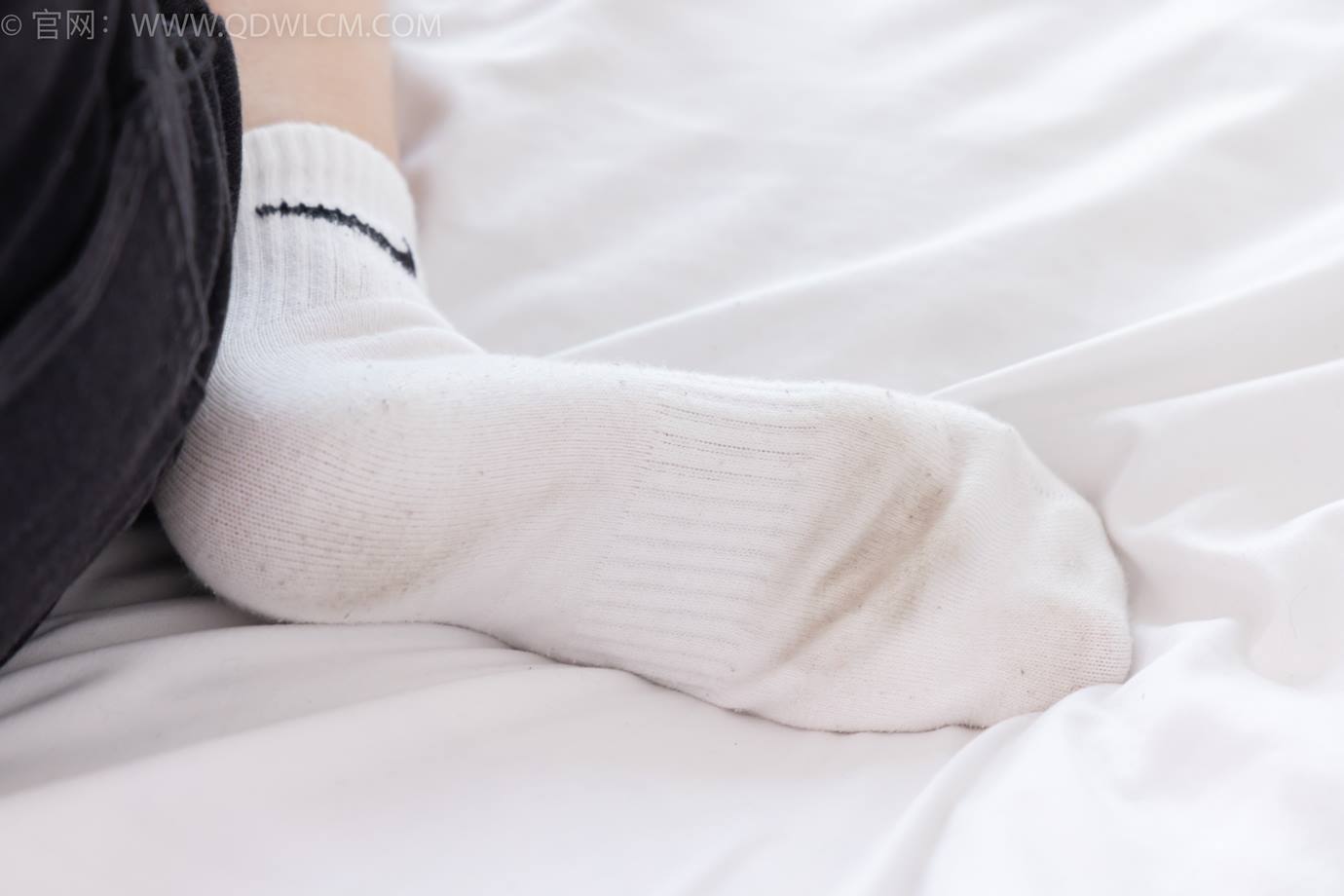 图片[77]-物恋传媒 NO.2286 闪闪-板鞋、两双自然穿脏白棉袜[120P] – 速更版-美库