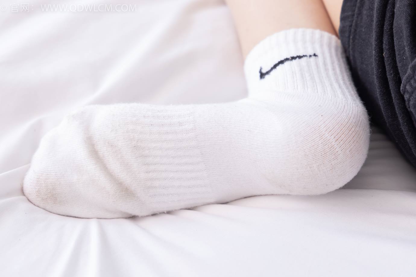 图片[78]-物恋传媒 NO.2286 闪闪-板鞋、两双自然穿脏白棉袜[120P] – 速更版-美库