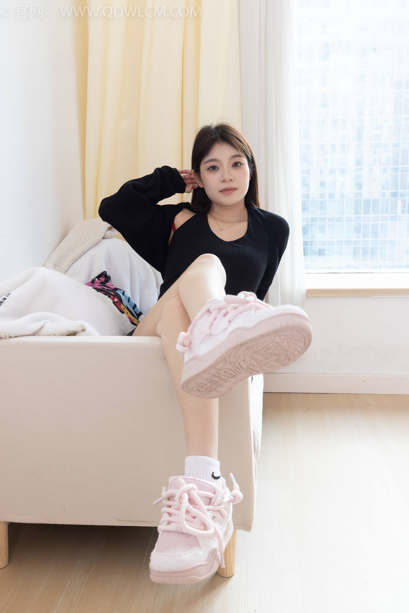 图片[107]-物恋传媒 NO.2286 闪闪-板鞋、两双自然穿脏白棉袜[120P] – 速更版-美库