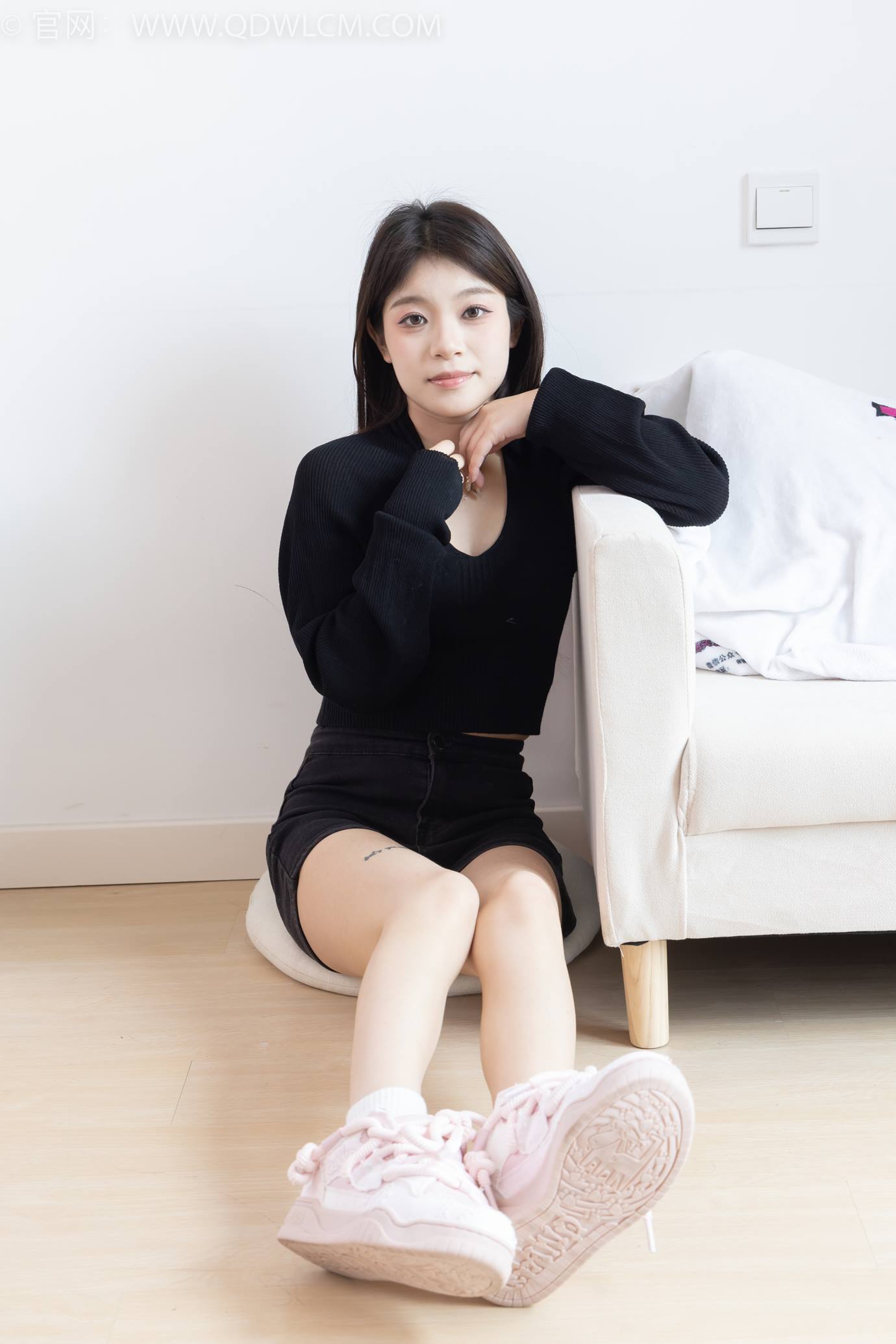 图片[114]-物恋传媒 NO.2286 闪闪-板鞋、两双自然穿脏白棉袜[120P] – 速更版-美库