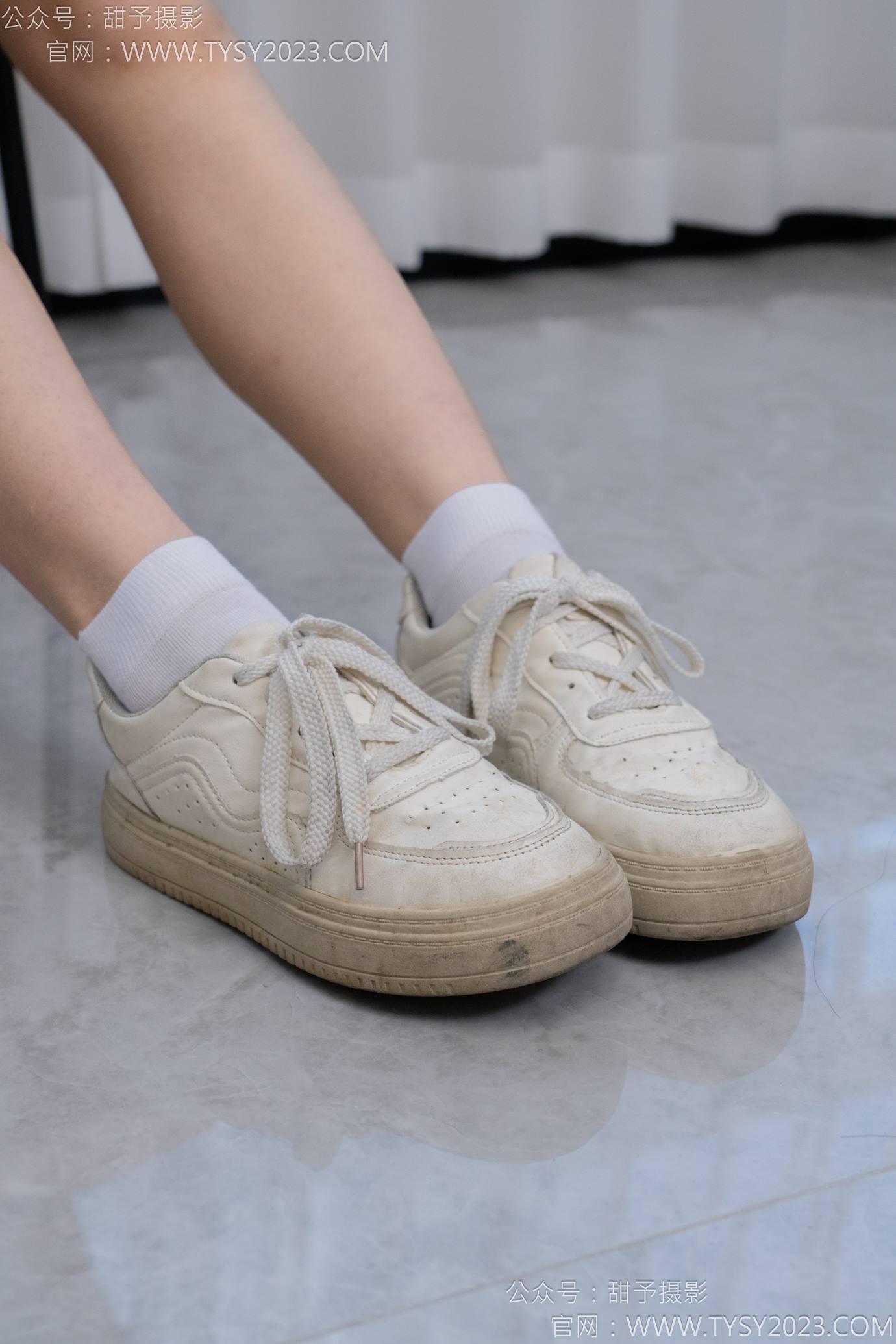 图片[19]-甜予摄影 NO.126 诺诺-板鞋、白棉袜、裸足[112P] – 速更版-美库