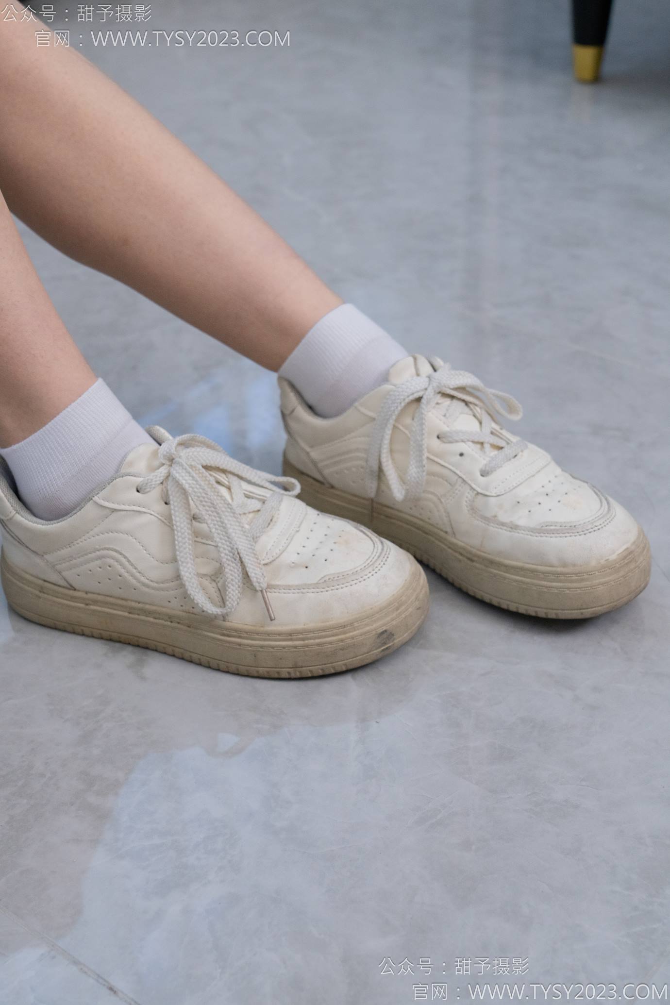 图片[21]-甜予摄影 NO.126 诺诺-板鞋、白棉袜、裸足[112P] – 速更版-美库