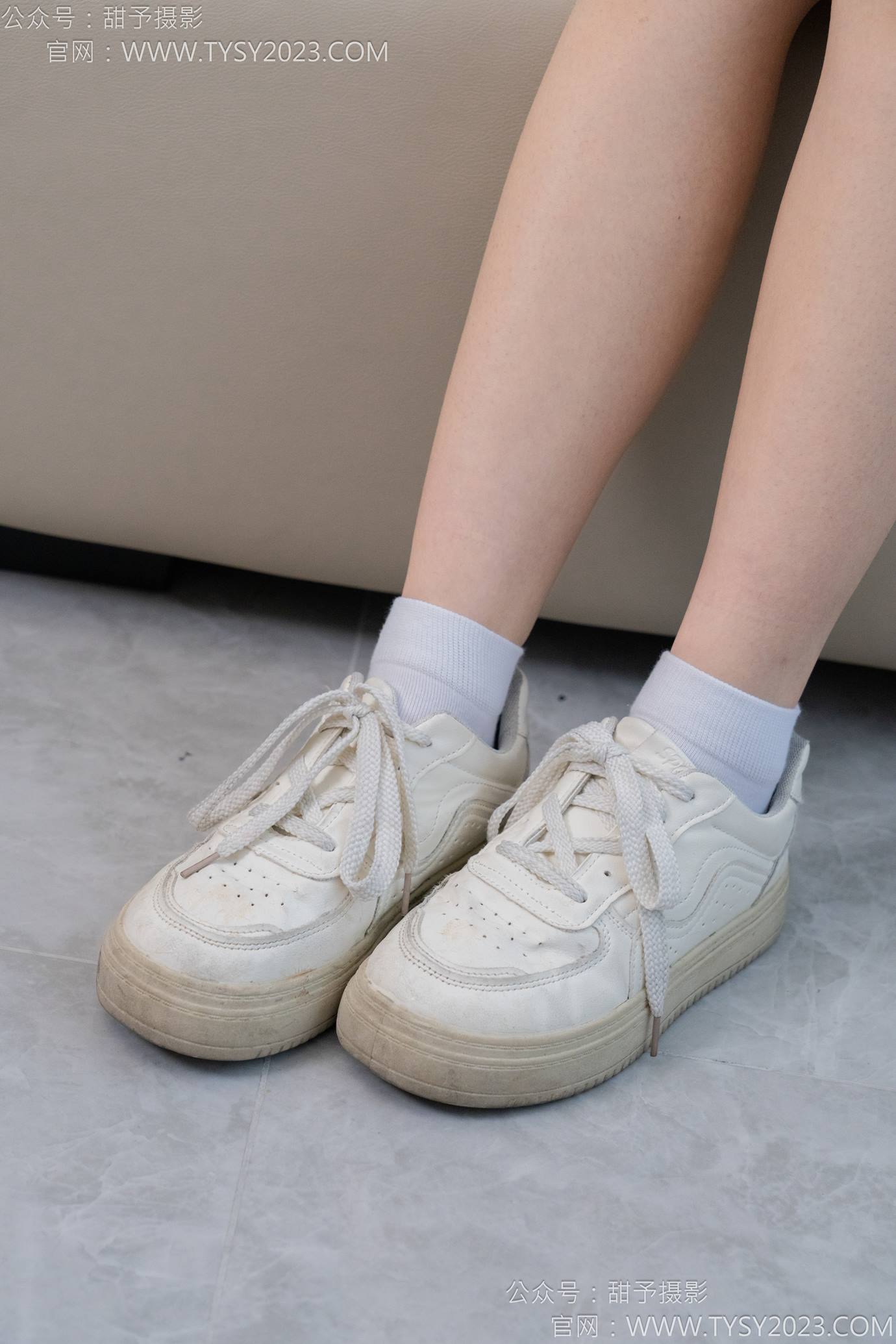 图片[26]-甜予摄影 NO.126 诺诺-板鞋、白棉袜、裸足[112P] – 速更版-美库