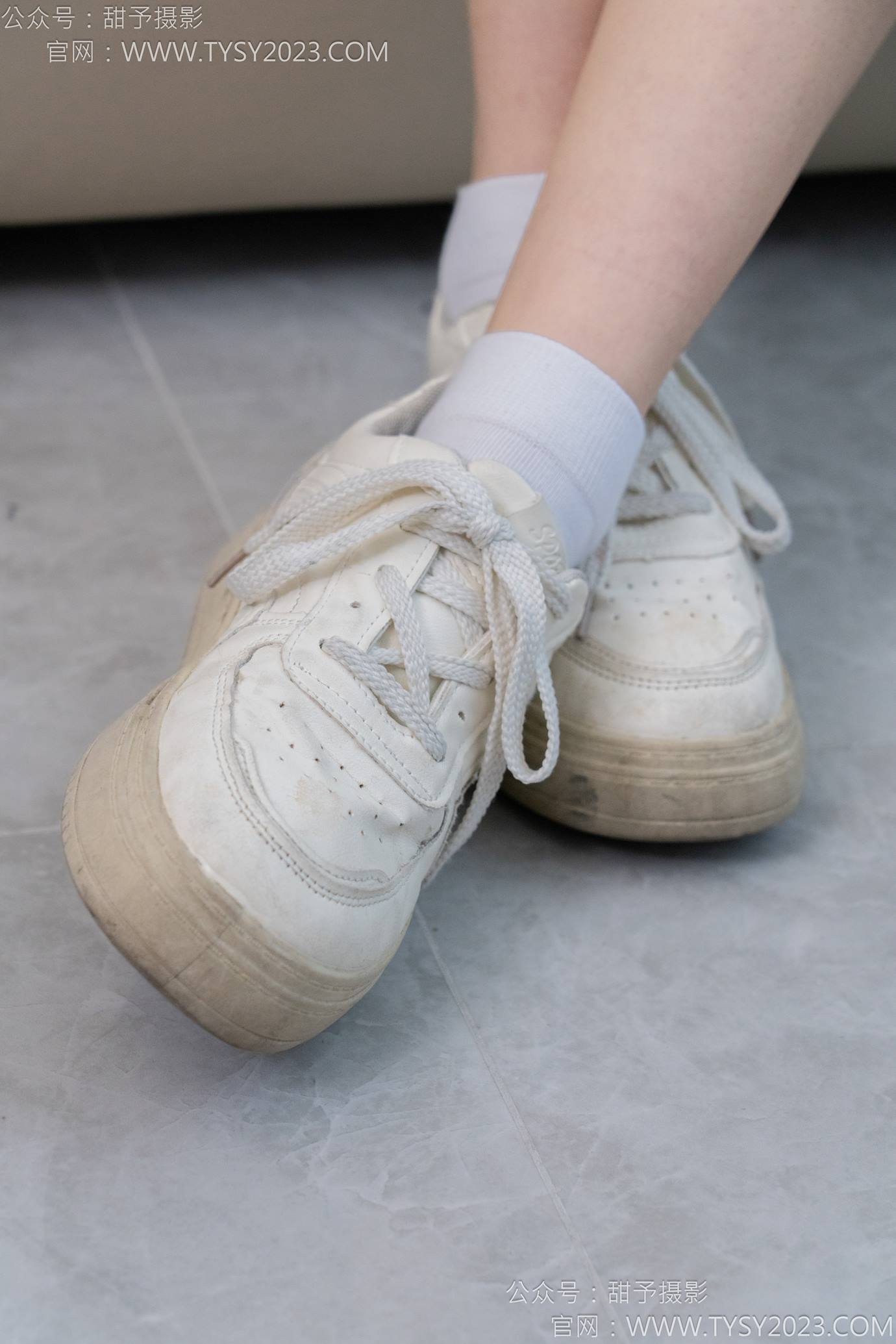 图片[30]-甜予摄影 NO.126 诺诺-板鞋、白棉袜、裸足[112P] – 速更版-美库