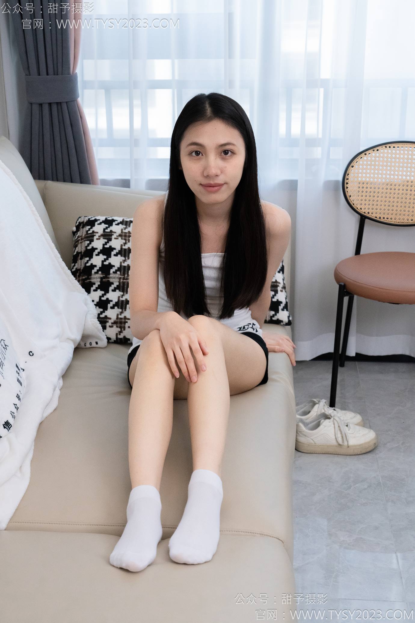 图片[35]-甜予摄影 NO.126 诺诺-板鞋、白棉袜、裸足[112P] – 速更版-美库