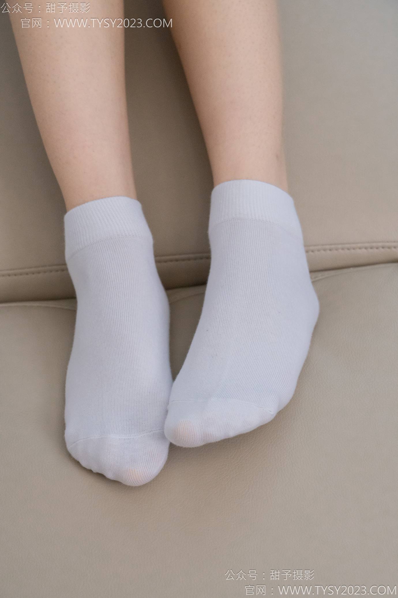 图片[37]-甜予摄影 NO.126 诺诺-板鞋、白棉袜、裸足[112P] – 速更版-美库