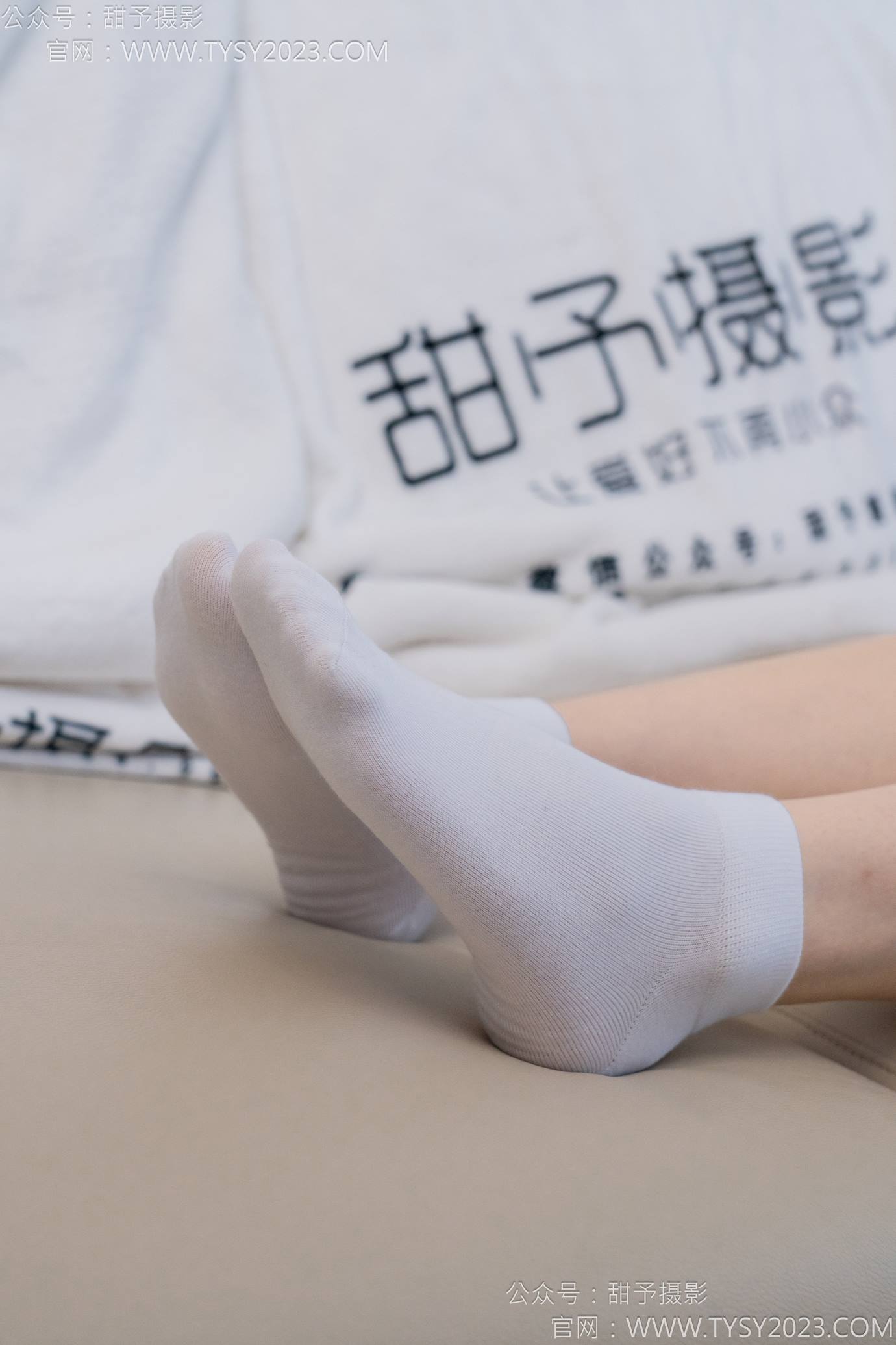 图片[44]-甜予摄影 NO.126 诺诺-板鞋、白棉袜、裸足[112P] – 速更版-美库