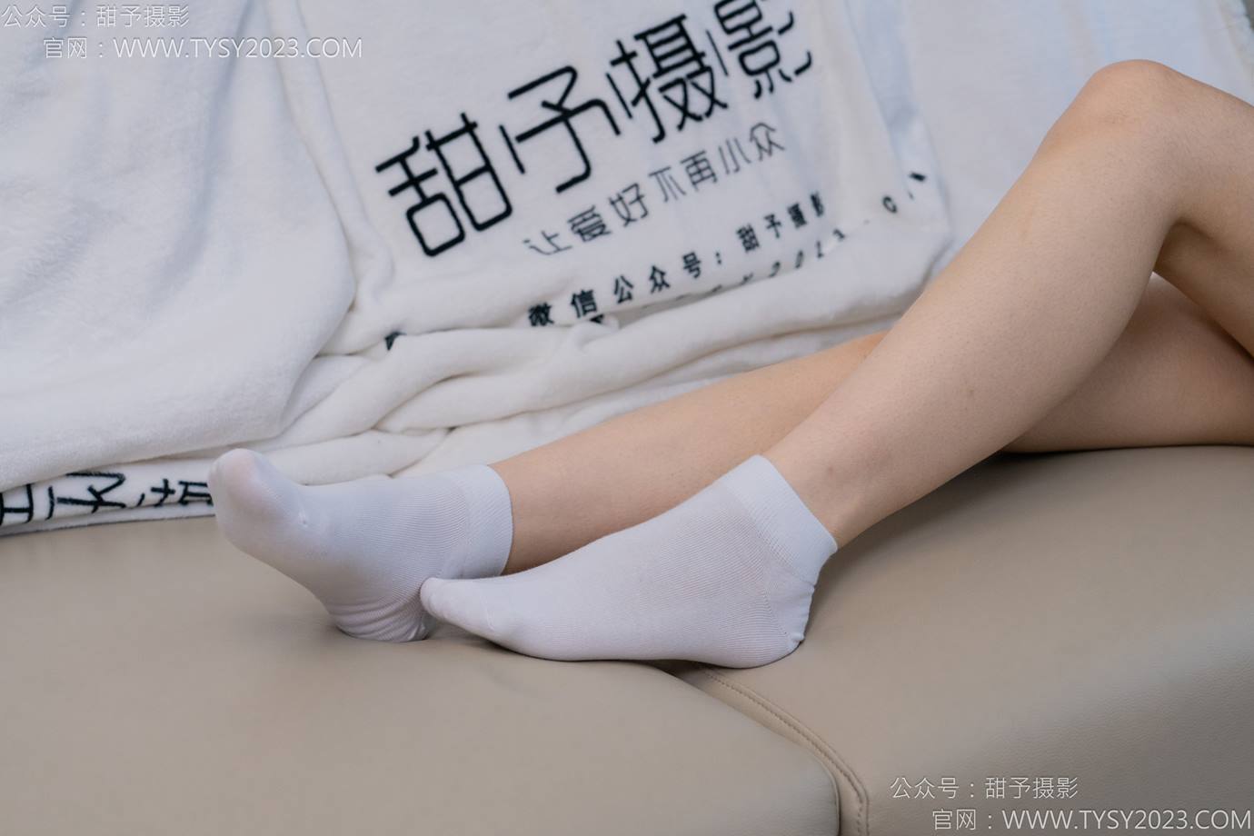 图片[46]-甜予摄影 NO.126 诺诺-板鞋、白棉袜、裸足[112P] – 速更版-美库