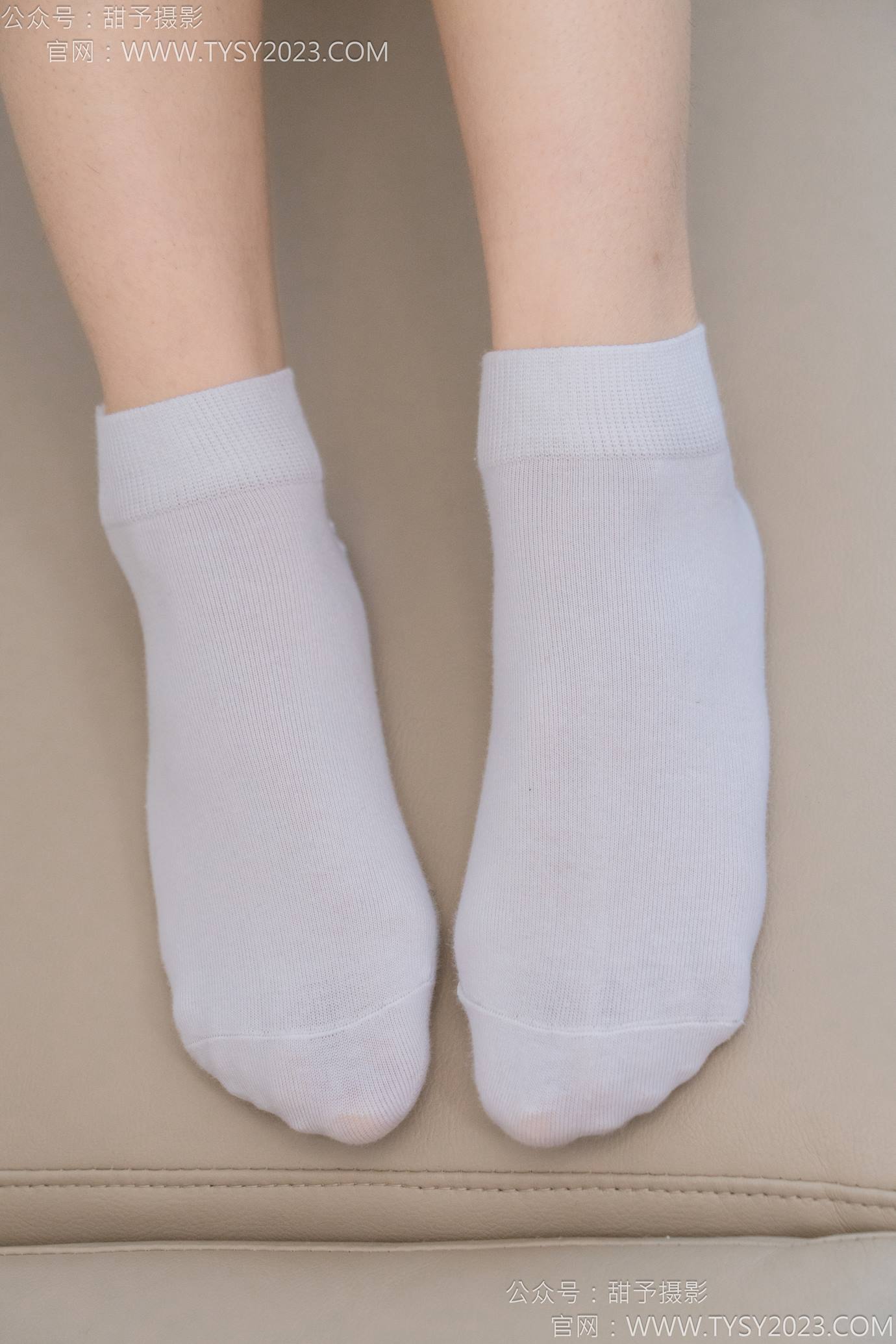 图片[51]-甜予摄影 NO.126 诺诺-板鞋、白棉袜、裸足[112P] – 速更版-美库