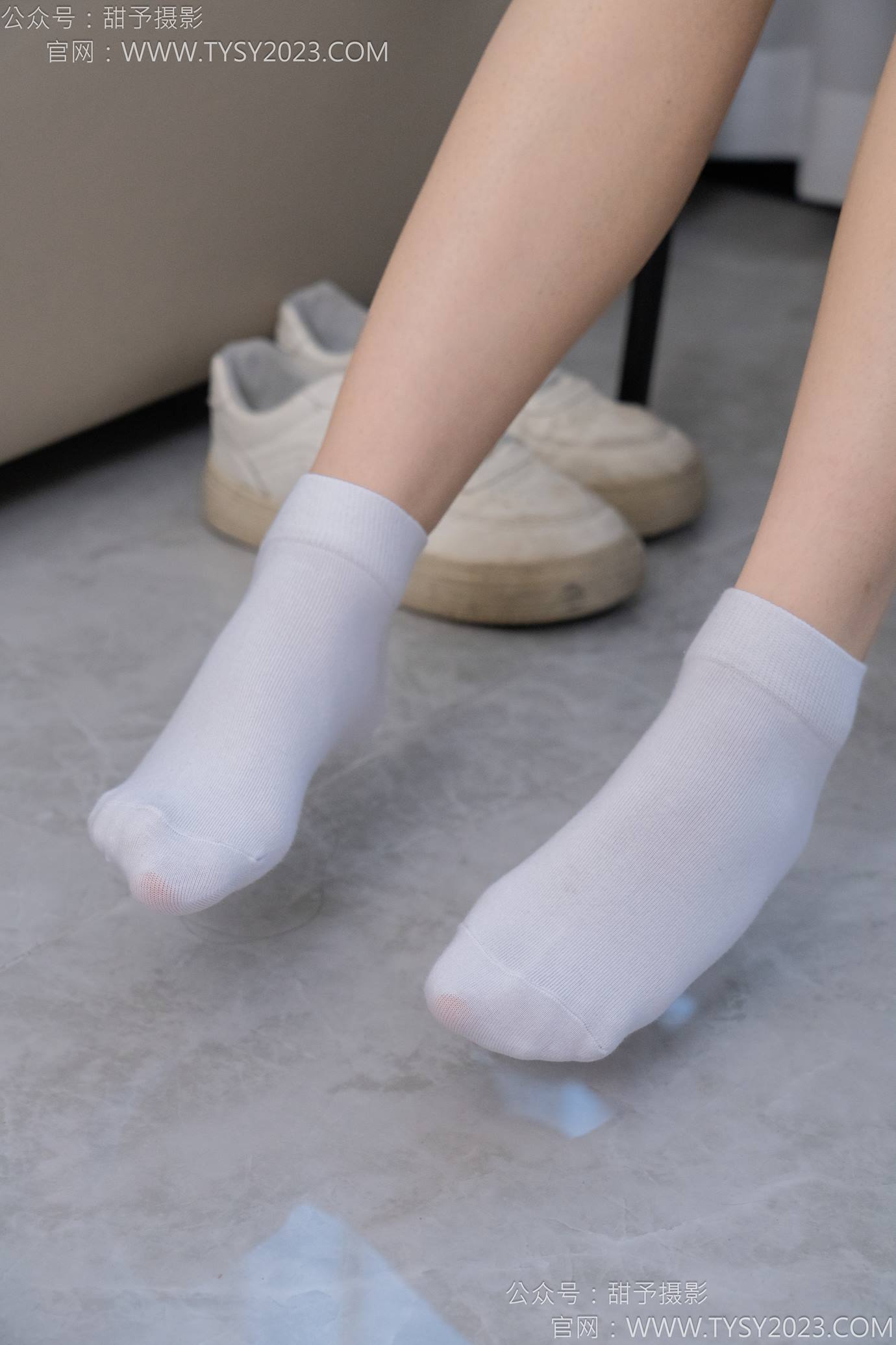 图片[64]-甜予摄影 NO.126 诺诺-板鞋、白棉袜、裸足[112P] – 速更版-美库