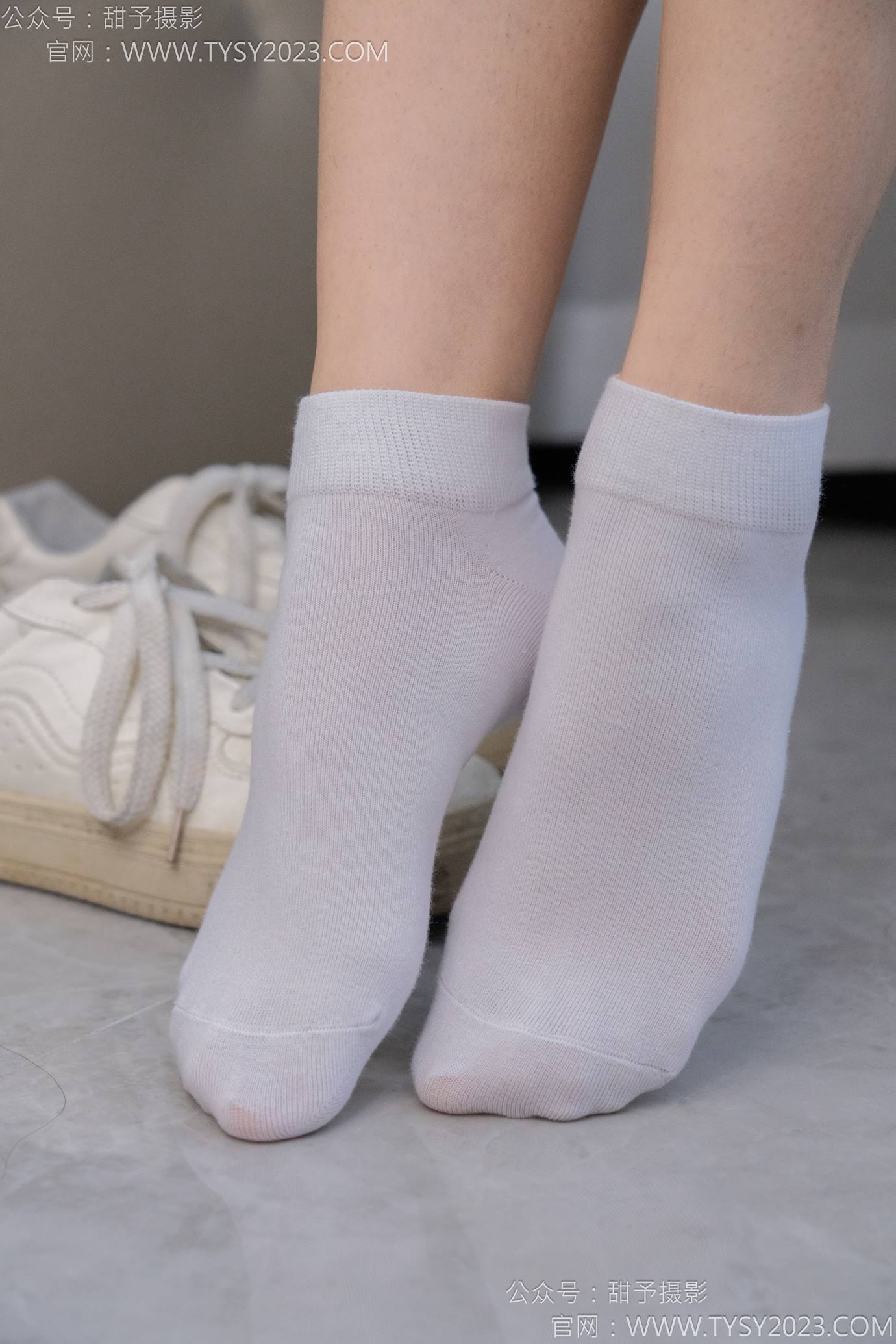 图片[83]-甜予摄影 NO.126 诺诺-板鞋、白棉袜、裸足[112P] – 速更版-美库