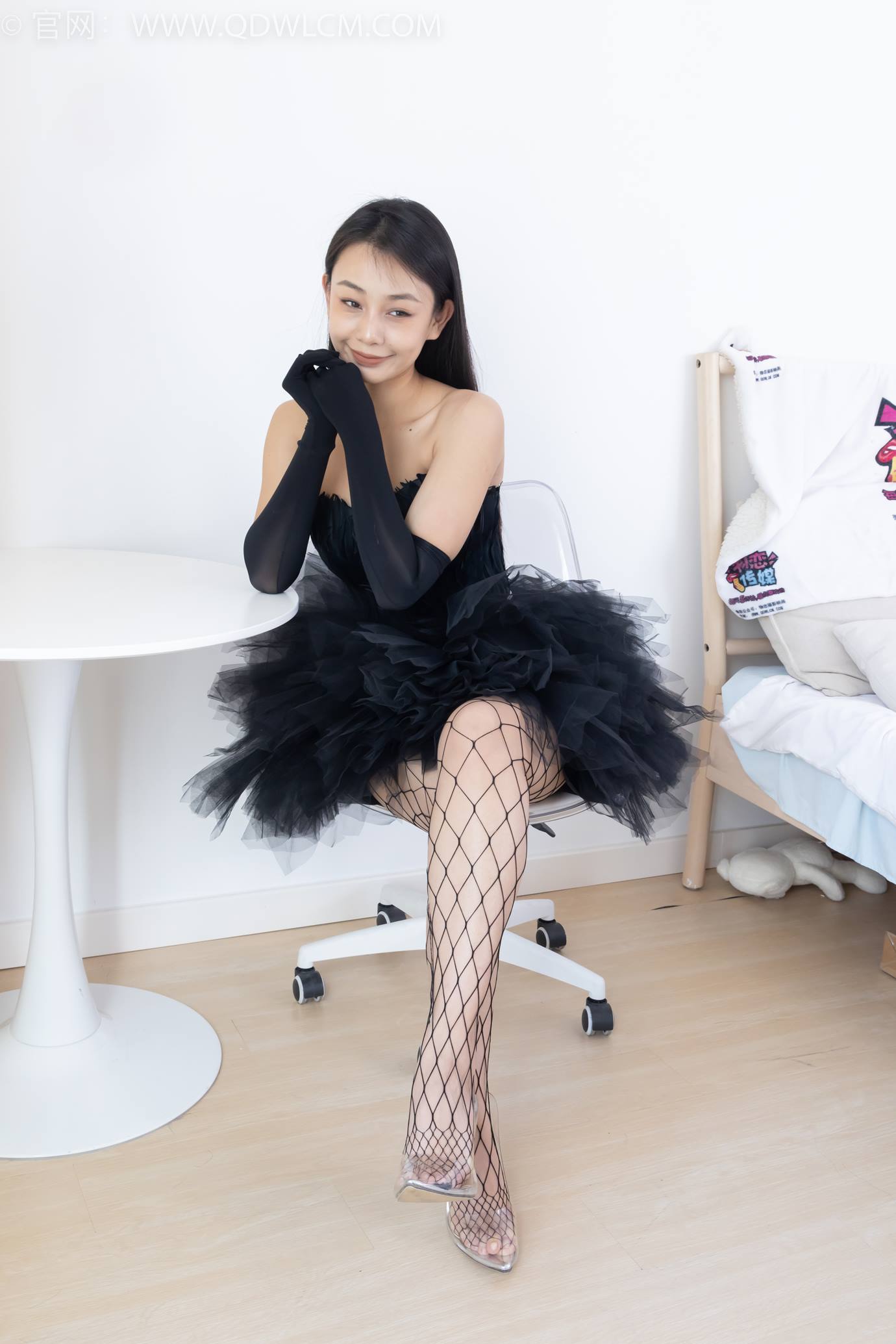 图片[163]-物恋传媒 NO.2287 岚岚-高跟鞋、黑色网袜、裸足[164P] – 速更版-美库
