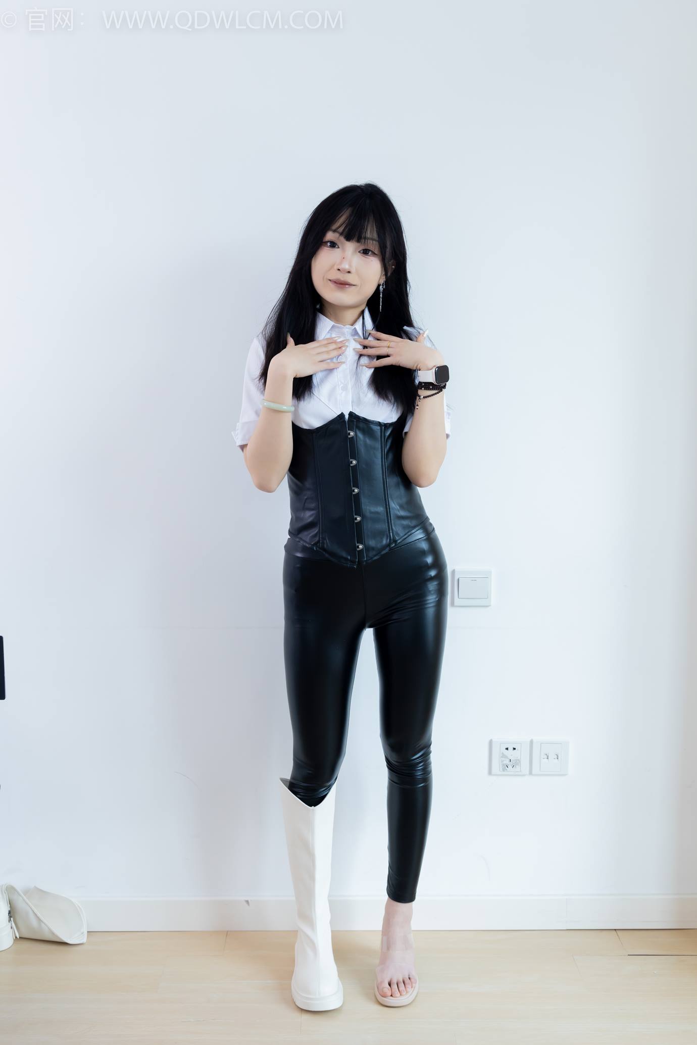 图片[130]-物恋传媒 NO.2289 嘟嘟-长靴、高跟凉鞋、白棉袜、裸足[172P] – 速更版-美库