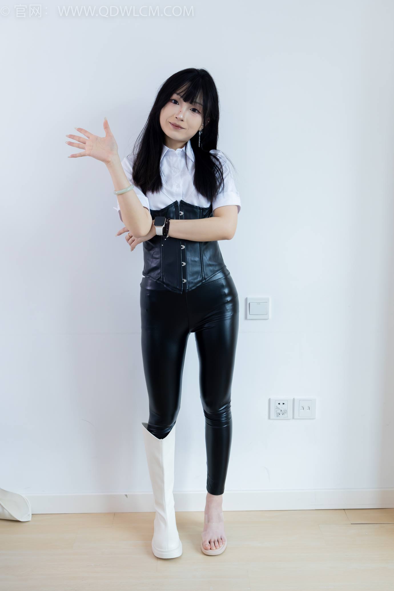 图片[132]-物恋传媒 NO.2289 嘟嘟-长靴、高跟凉鞋、白棉袜、裸足[172P] – 速更版-美库