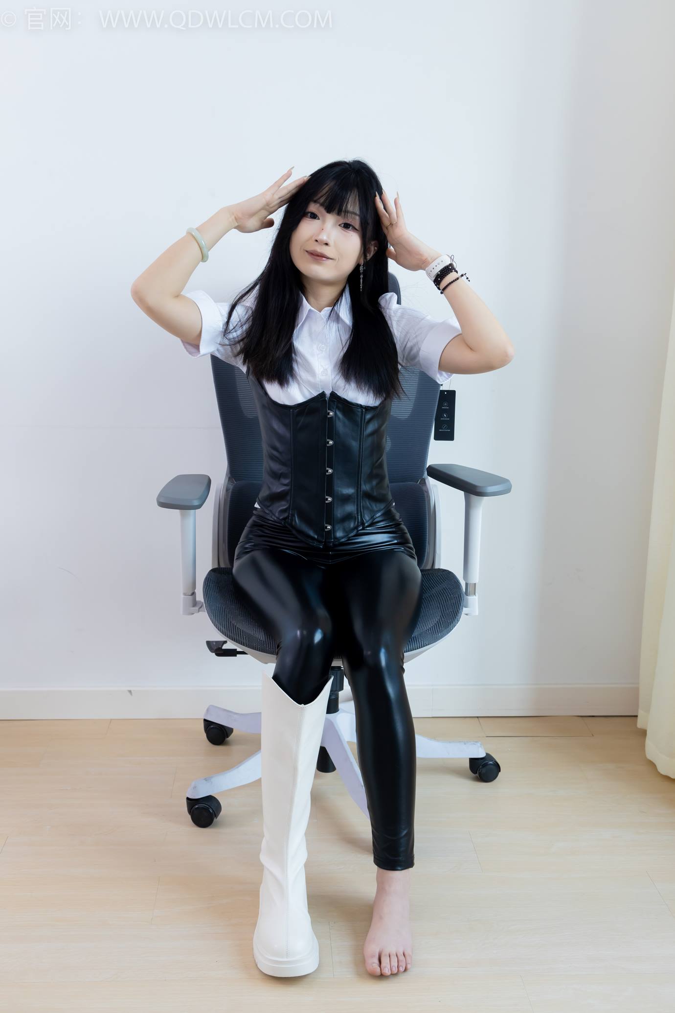 图片[151]-物恋传媒 NO.2289 嘟嘟-长靴、高跟凉鞋、白棉袜、裸足[172P] – 速更版-美库