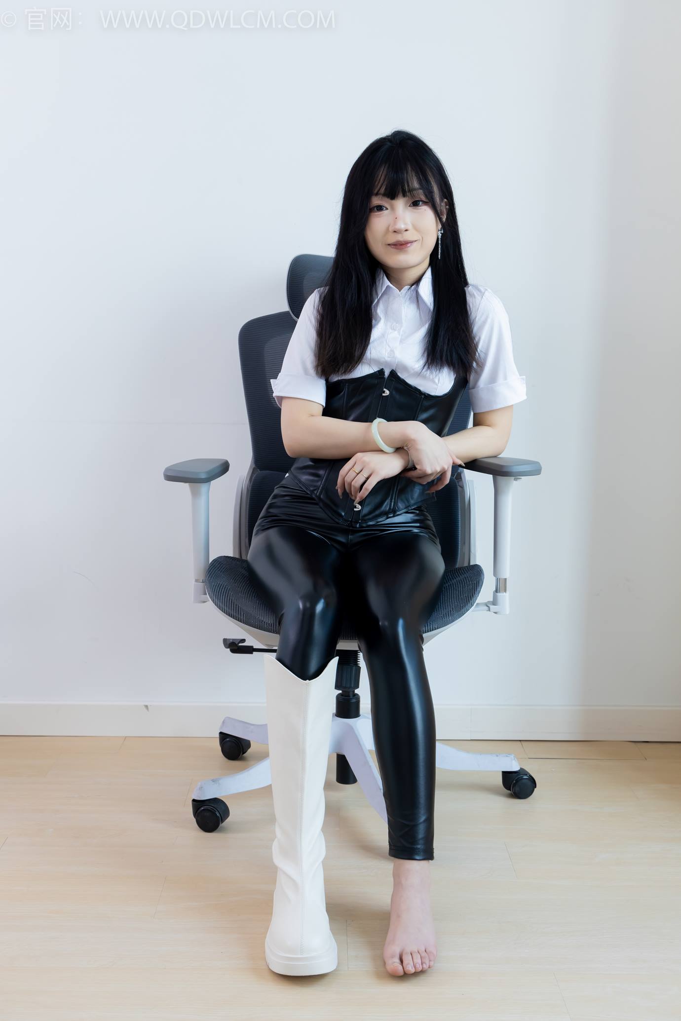 图片[155]-物恋传媒 NO.2289 嘟嘟-长靴、高跟凉鞋、白棉袜、裸足[172P] – 速更版-美库