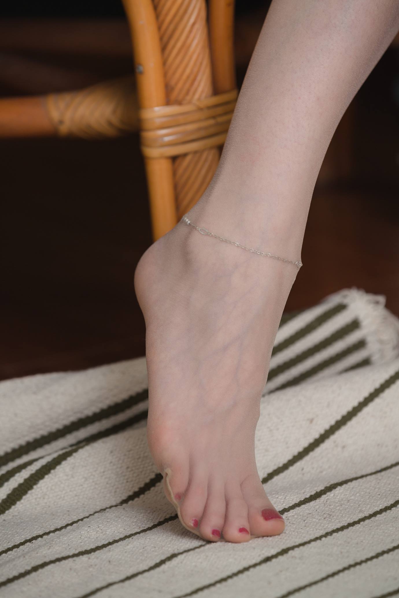 图片[31]-Sia不吃鱼 – 红色高跟[87P] – 速更版-美库