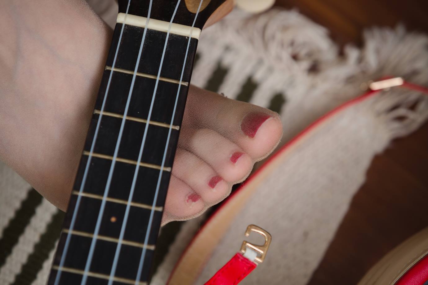 图片[47]-Sia不吃鱼 – 红色高跟[87P] – 速更版-美库