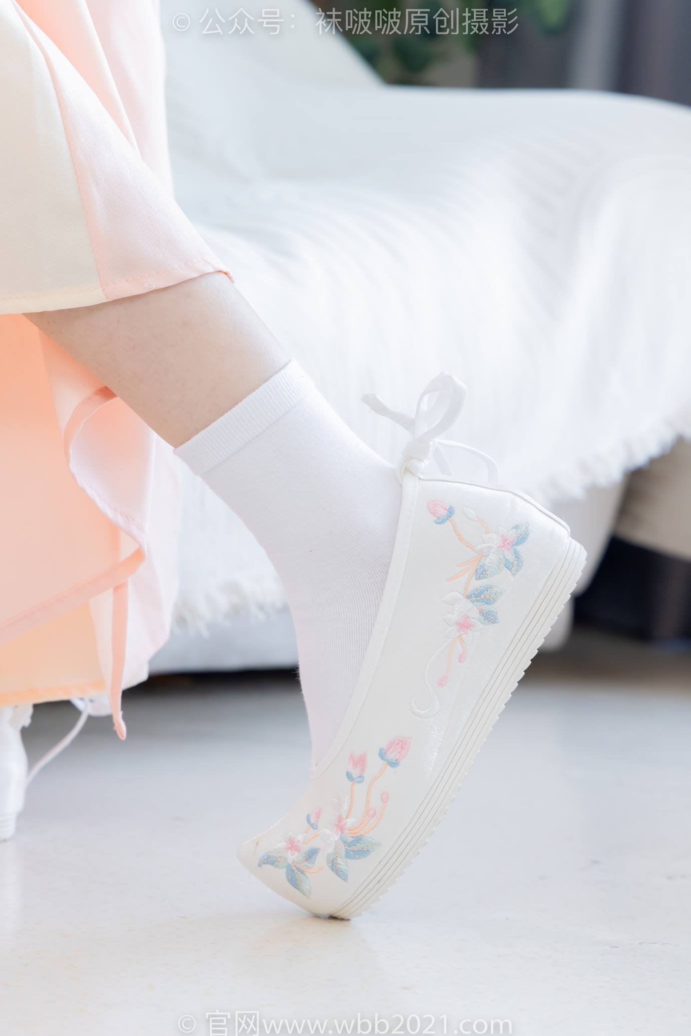 图片[11]-[BoBoSocks袜啵啵]NO.518 甜甜圈-平底鞋、白棉袜、裸足、汉服古装[150P] – 速更版-美库