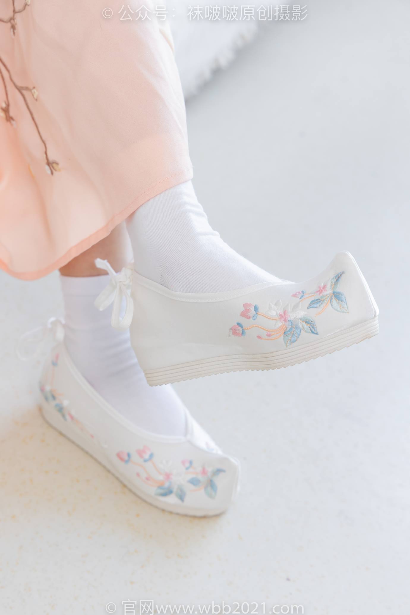 图片[28]-[BoBoSocks袜啵啵]NO.518 甜甜圈-平底鞋、白棉袜、裸足、汉服古装[150P] – 速更版-美库
