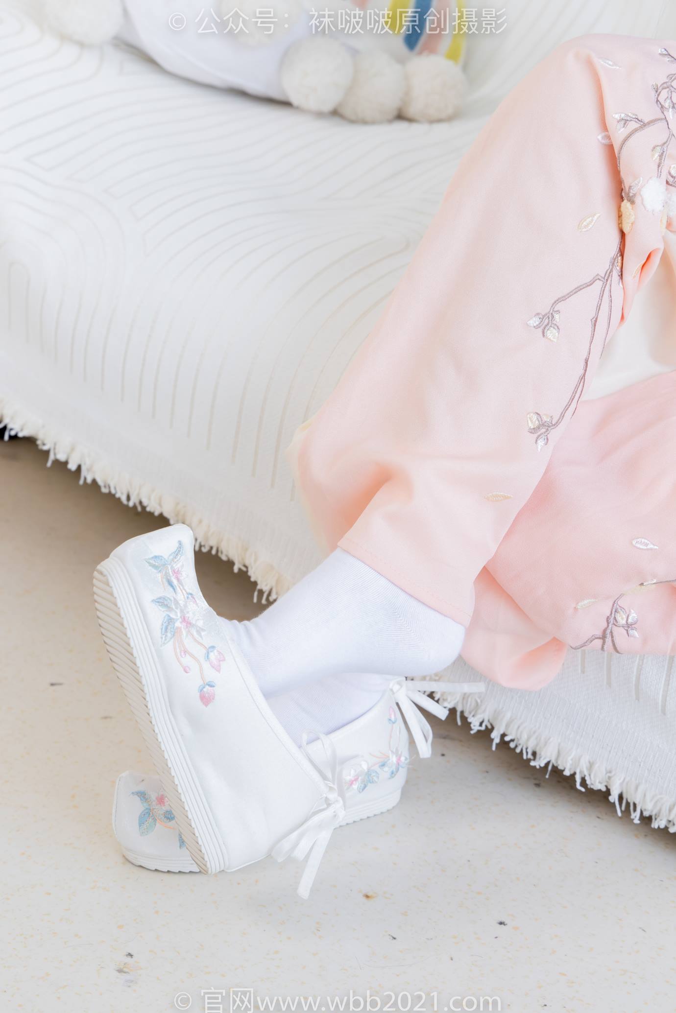 图片[35]-[BoBoSocks袜啵啵]NO.518 甜甜圈-平底鞋、白棉袜、裸足、汉服古装[150P] – 速更版-美库