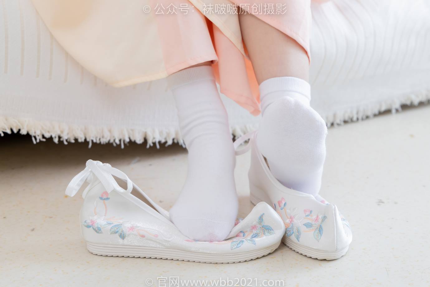 图片[43]-[BoBoSocks袜啵啵]NO.518 甜甜圈-平底鞋、白棉袜、裸足、汉服古装[150P] – 速更版-美库