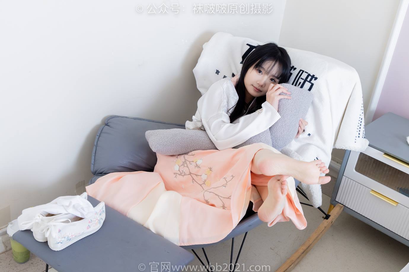 图片[116]-[BoBoSocks袜啵啵]NO.518 甜甜圈-平底鞋、白棉袜、裸足、汉服古装[150P] – 速更版-美库