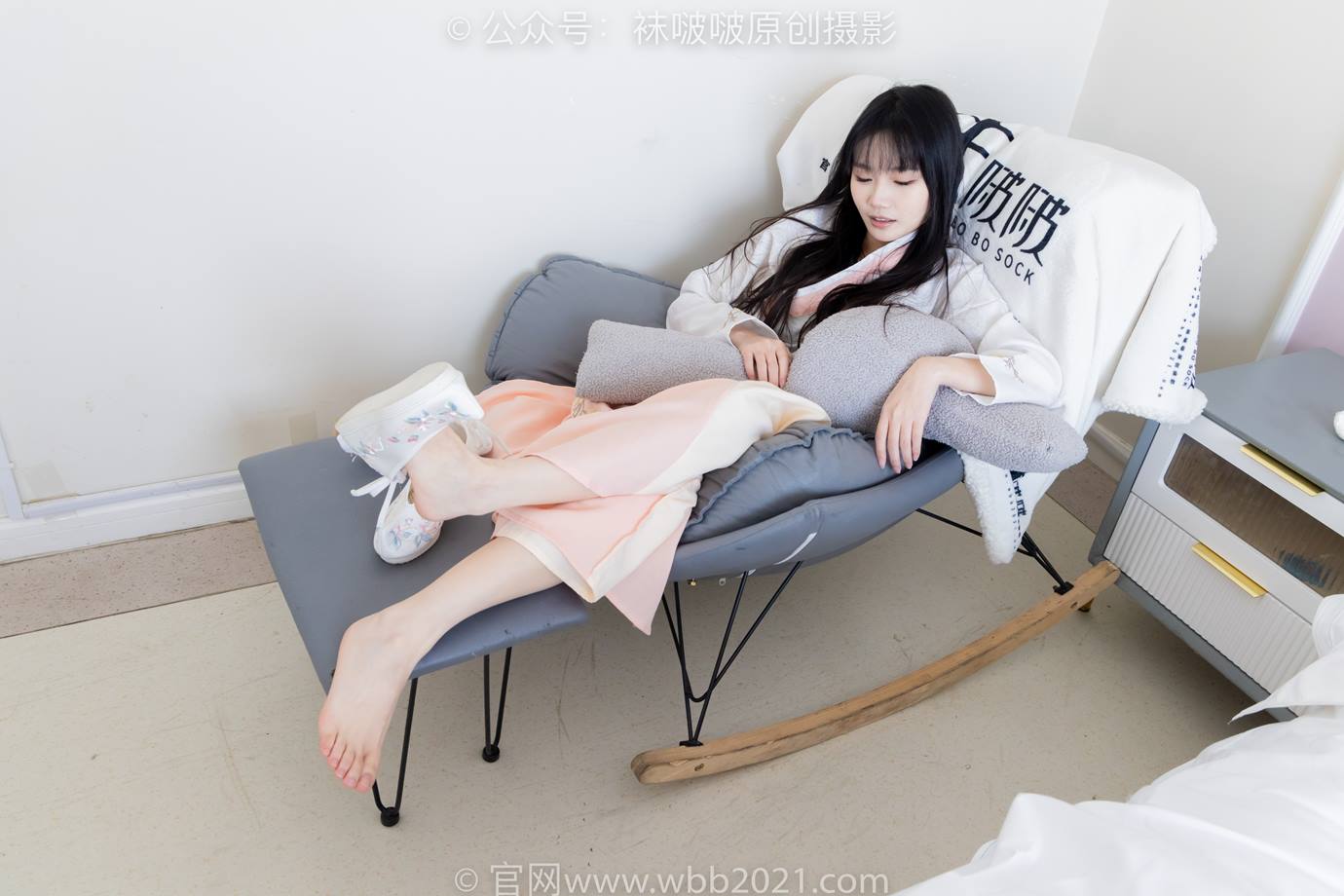 图片[125]-[BoBoSocks袜啵啵]NO.518 甜甜圈-平底鞋、白棉袜、裸足、汉服古装[150P] – 速更版-美库