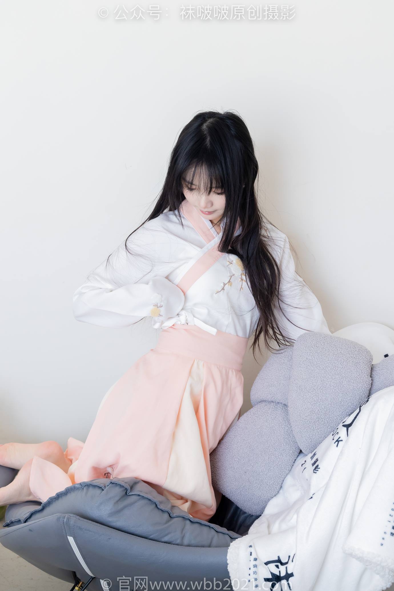 图片[130]-[BoBoSocks袜啵啵]NO.518 甜甜圈-平底鞋、白棉袜、裸足、汉服古装[150P] – 速更版-美库